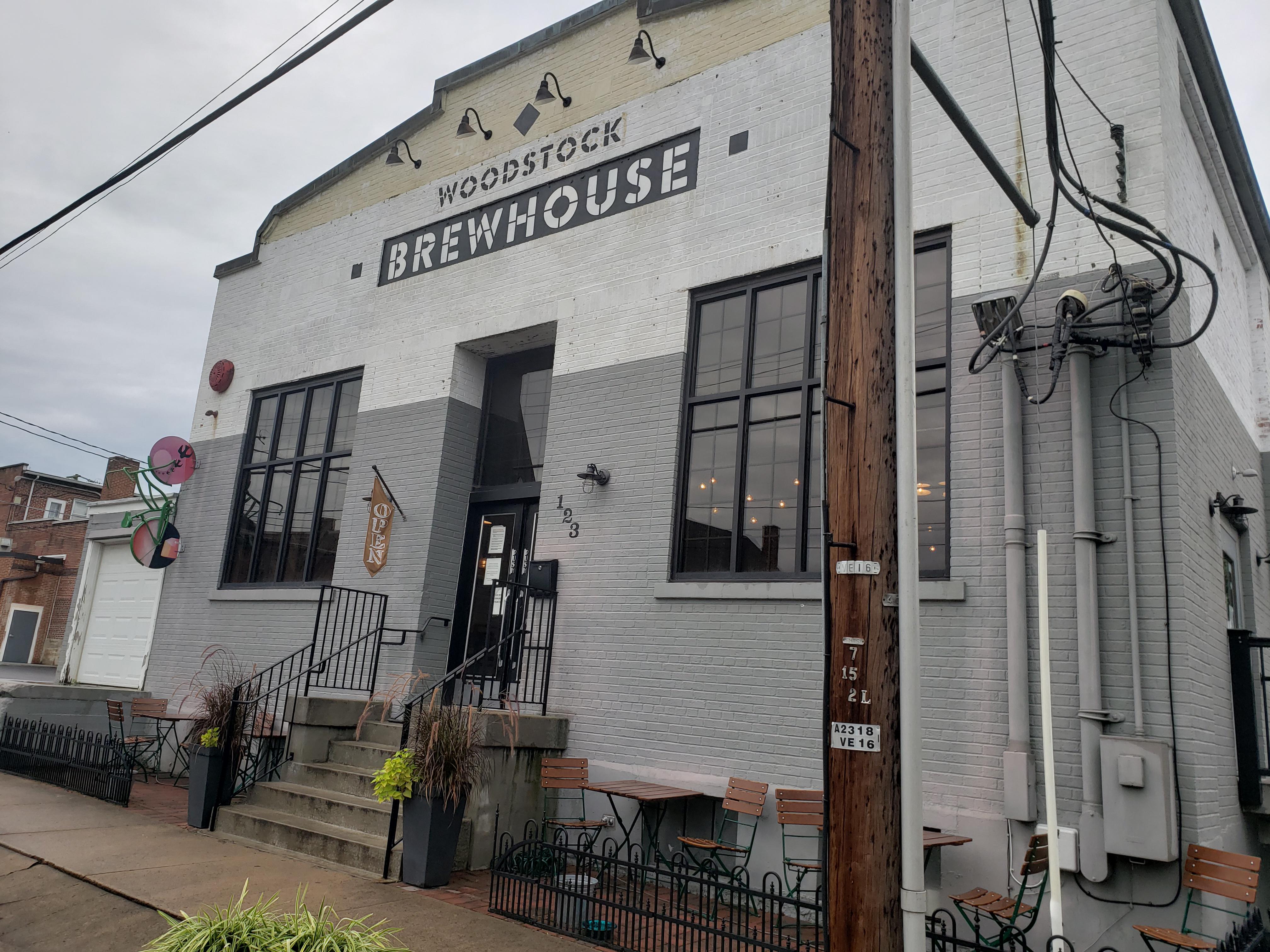 Woodstock Brewhouse in Woodstock, VA. [OC] r/retailporn