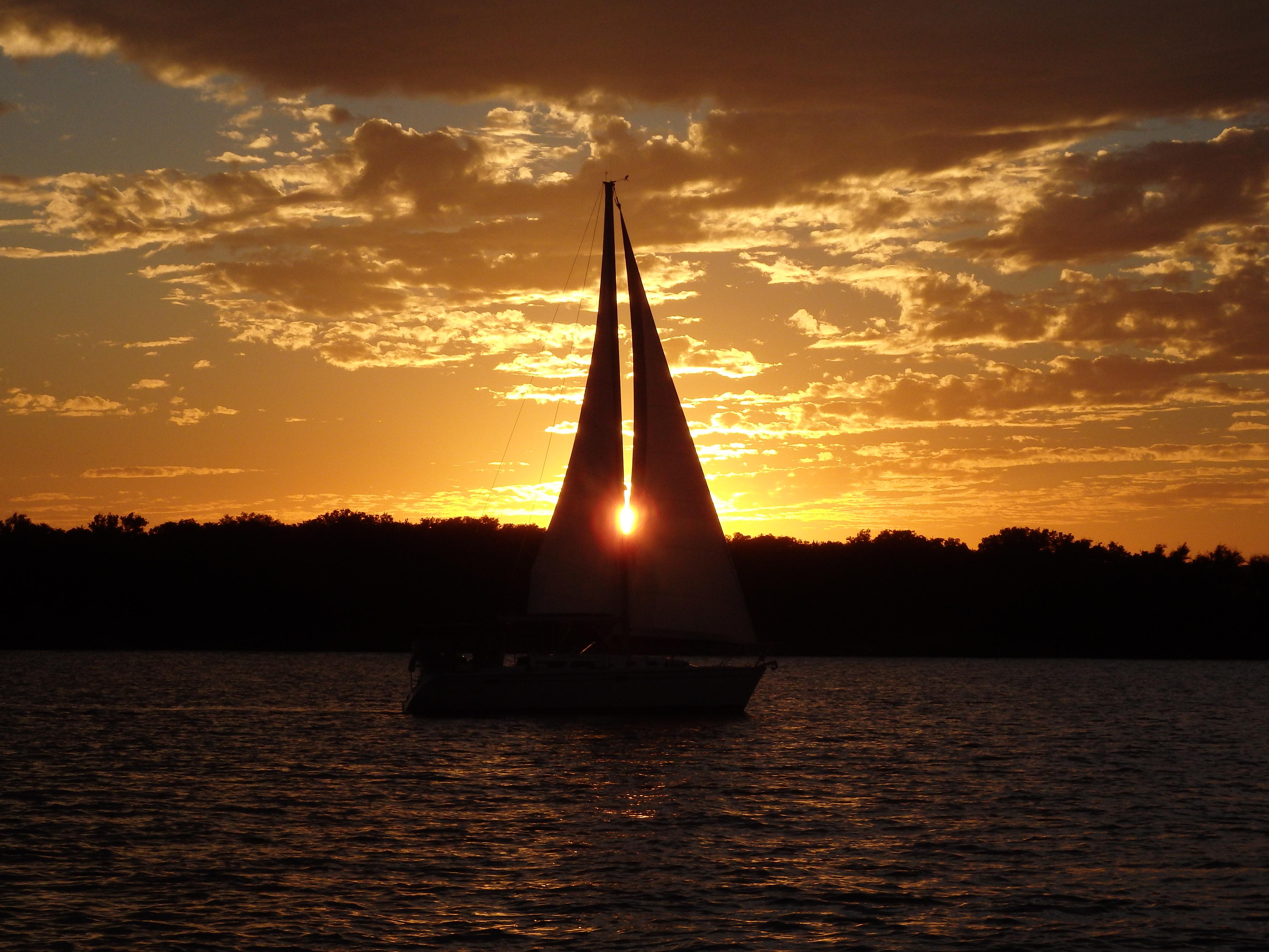 Sunset sailboat on Lake Travis sailing