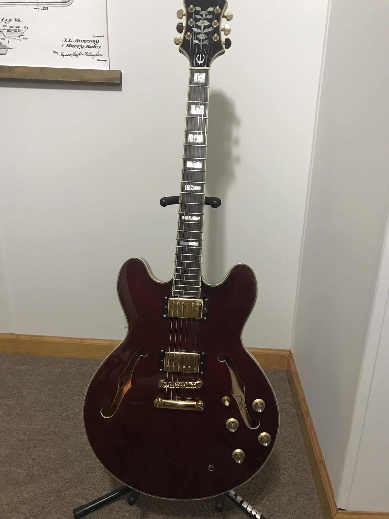 Just purchased this beautiful Epiphone Sheraton! What a great guitar