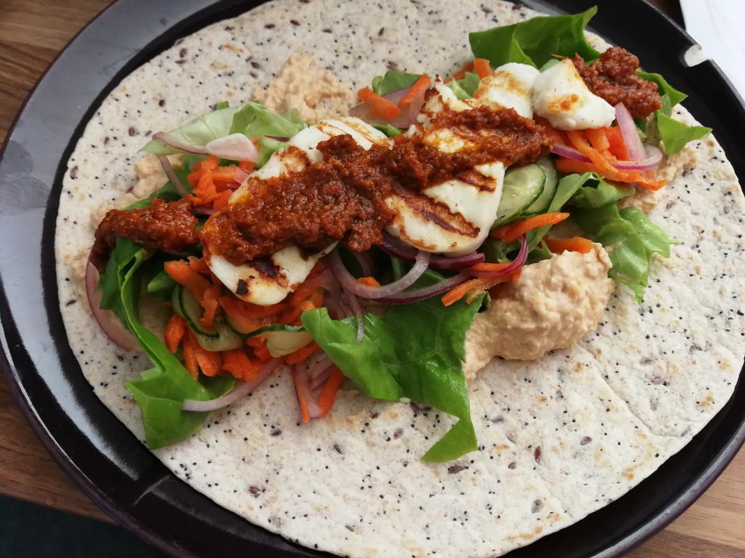 Halloumi and houmous wrap with pickled vegetables r/vegetarian