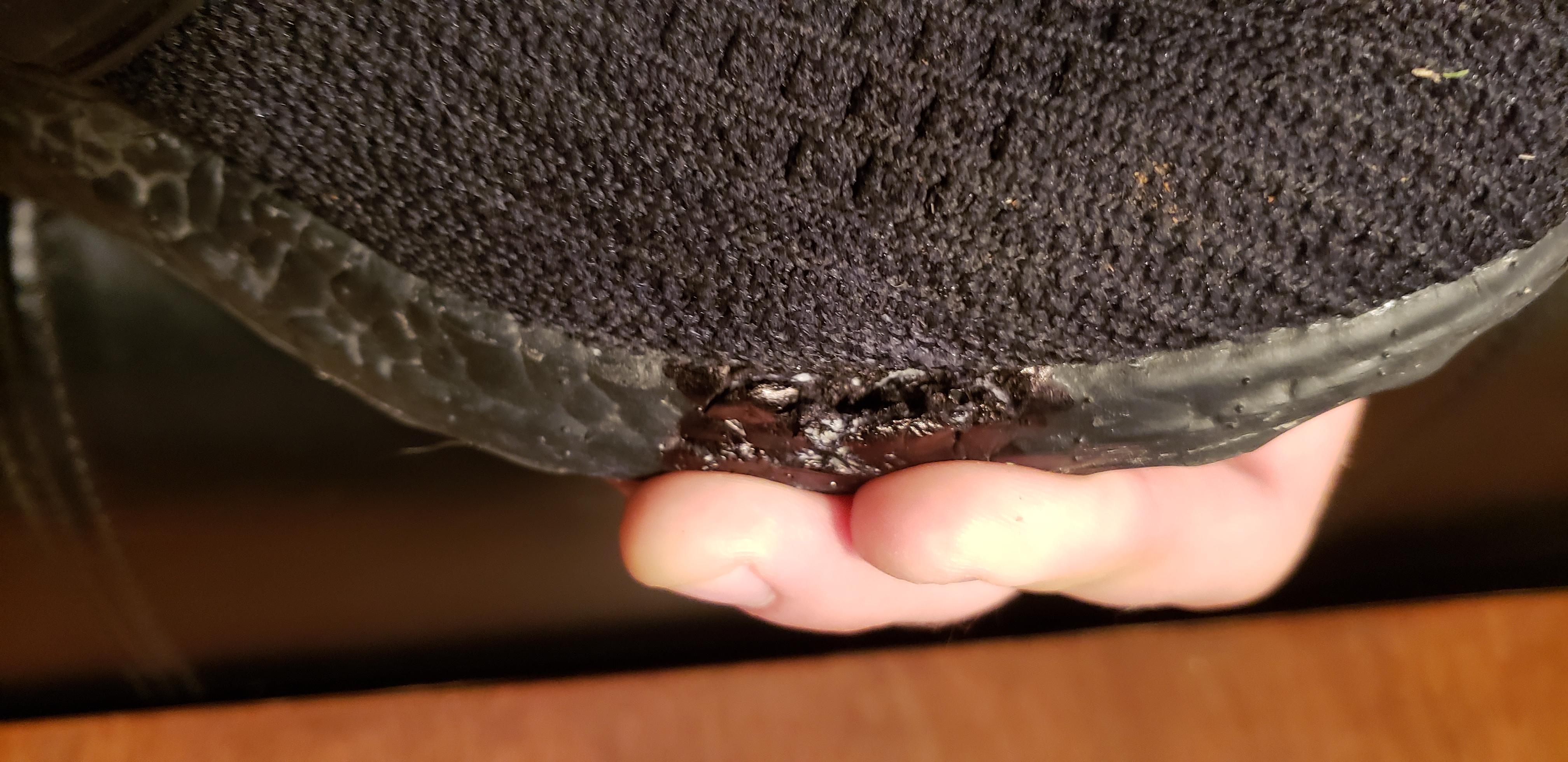 Gouge in midsole. What can I glue it back to itself with. Yes I