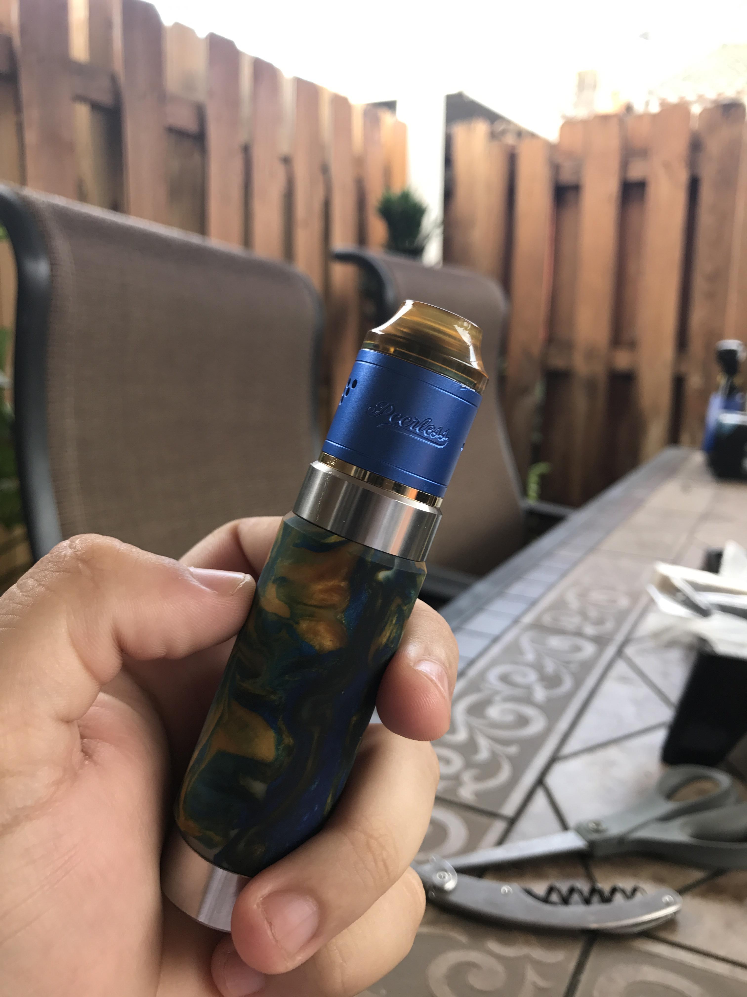 Wismec Rx Machina Mech mod with Geek Vape Peerless RDA. This is my