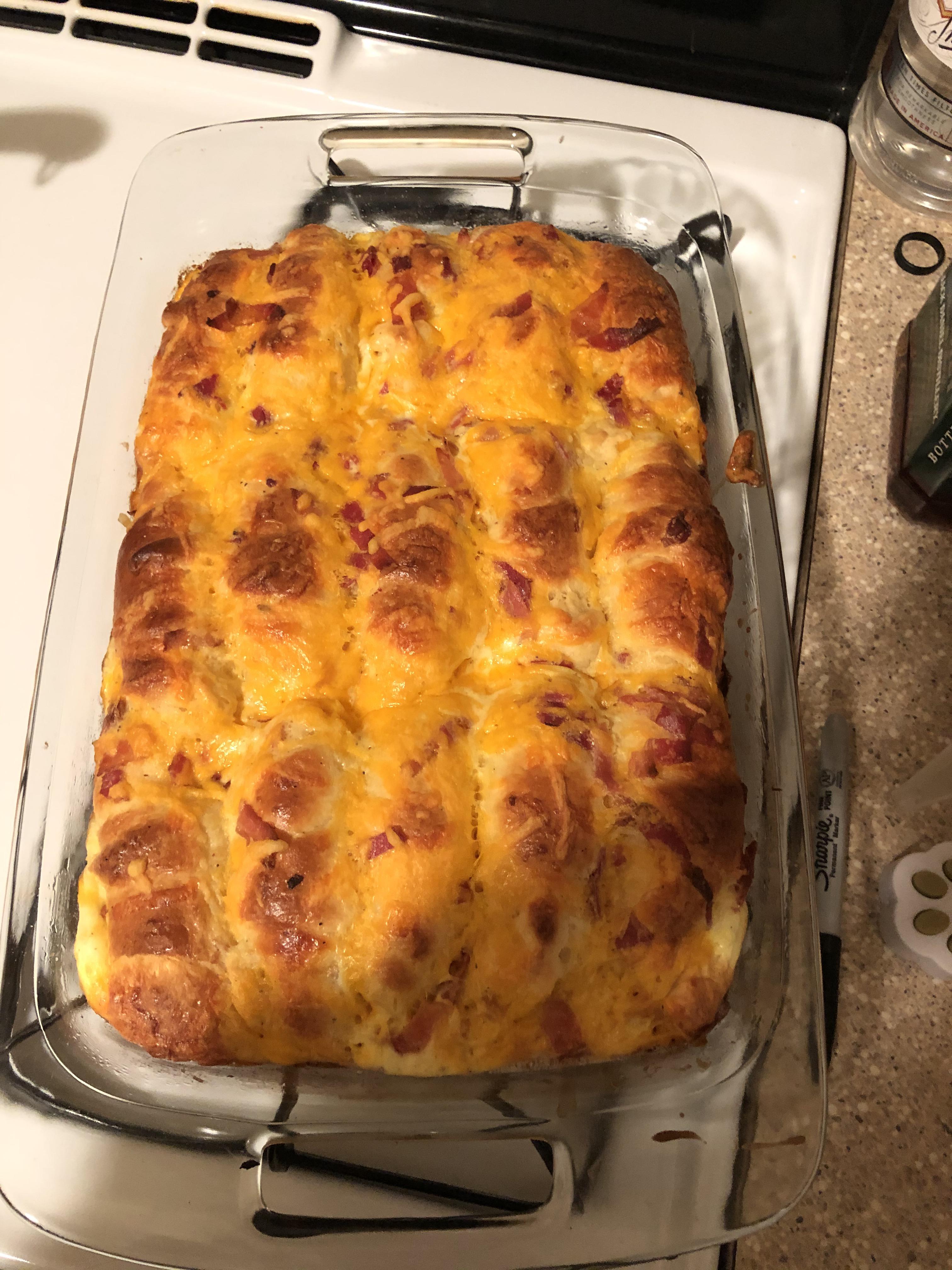 [HOMEMADE] Bacon egg and cheese croissant casserole r/food