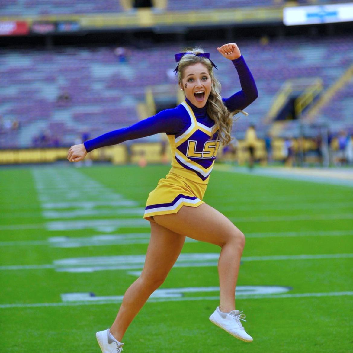 LSU : cheerleaders