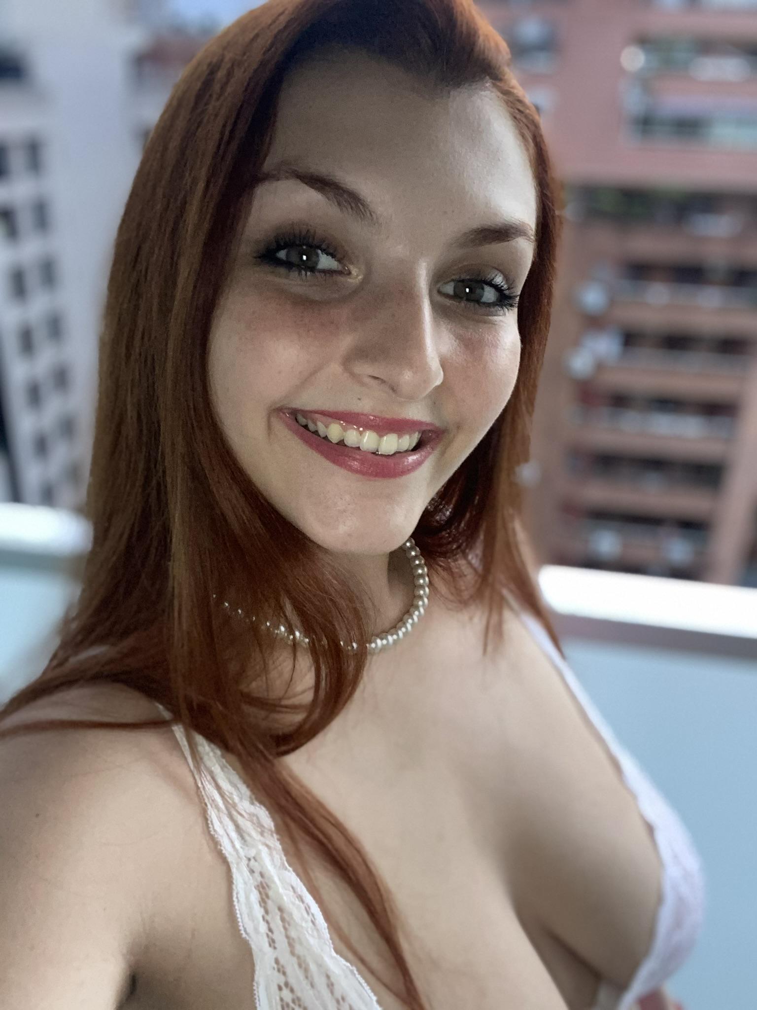 Is it okay if i walk around the house naked all day? : FantasticTits