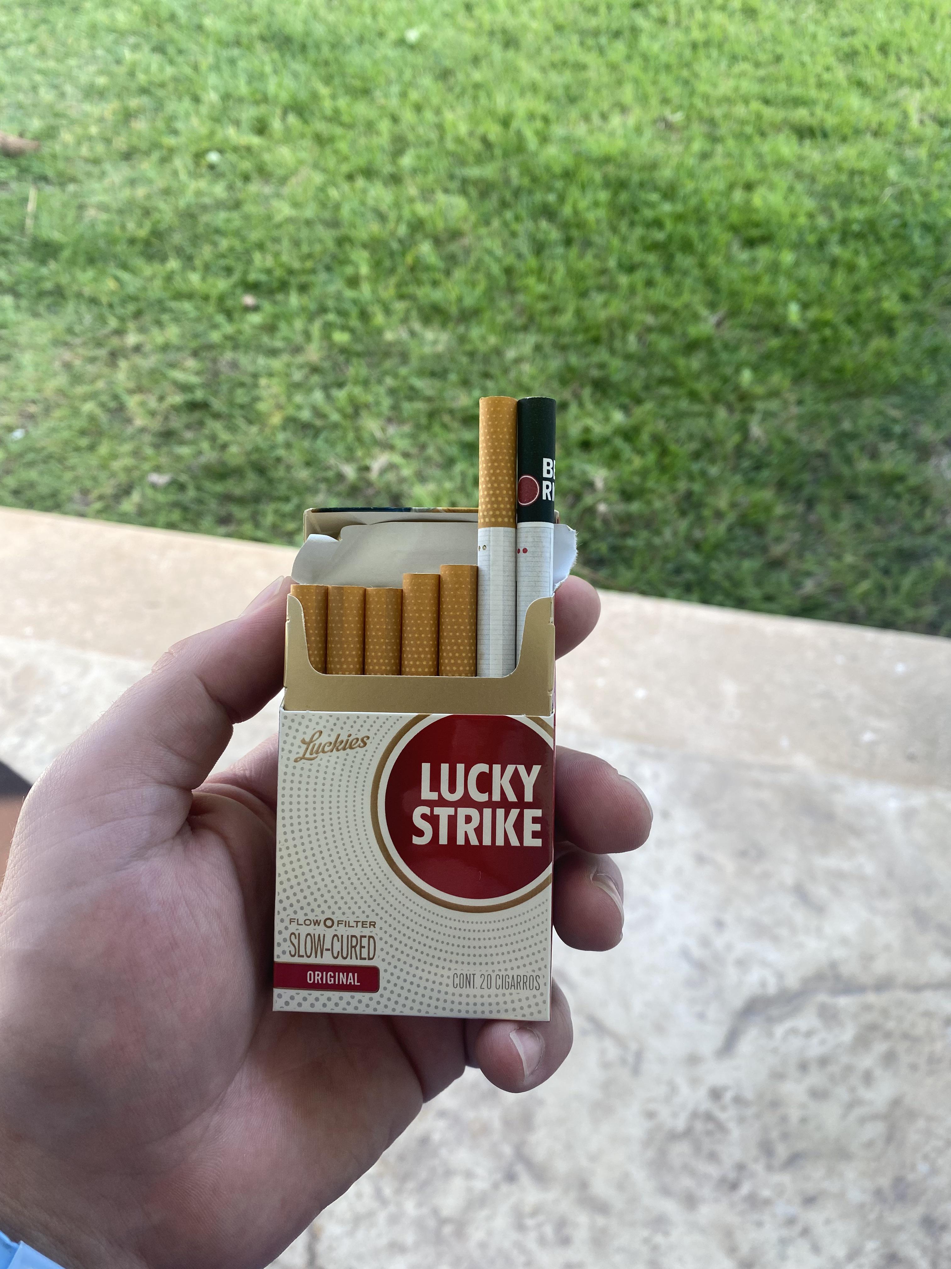 Lucky Strike Cigarettes Pack
