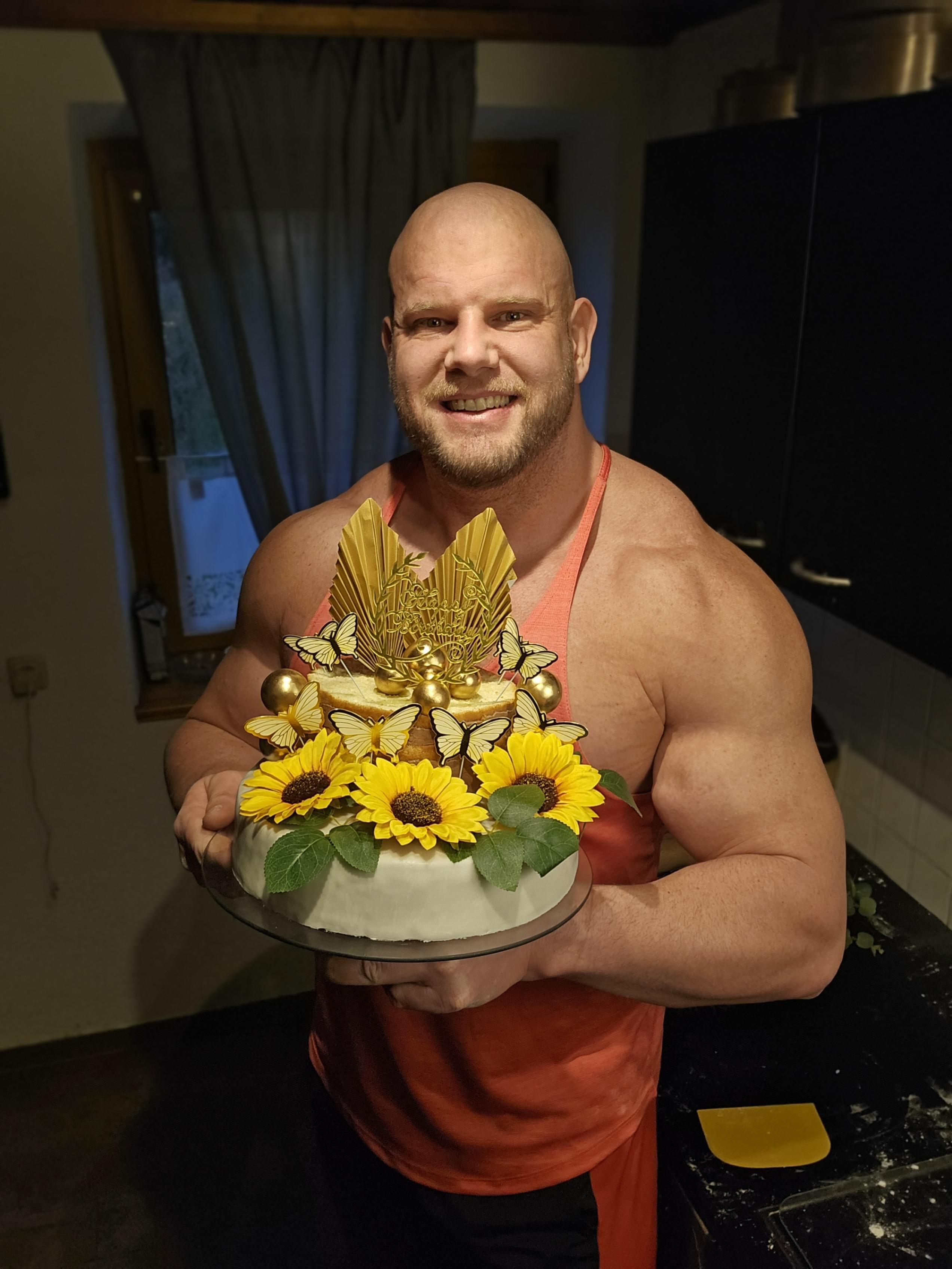 Florian Schaffer (u/Wrong-Engineering-74) - Reddit