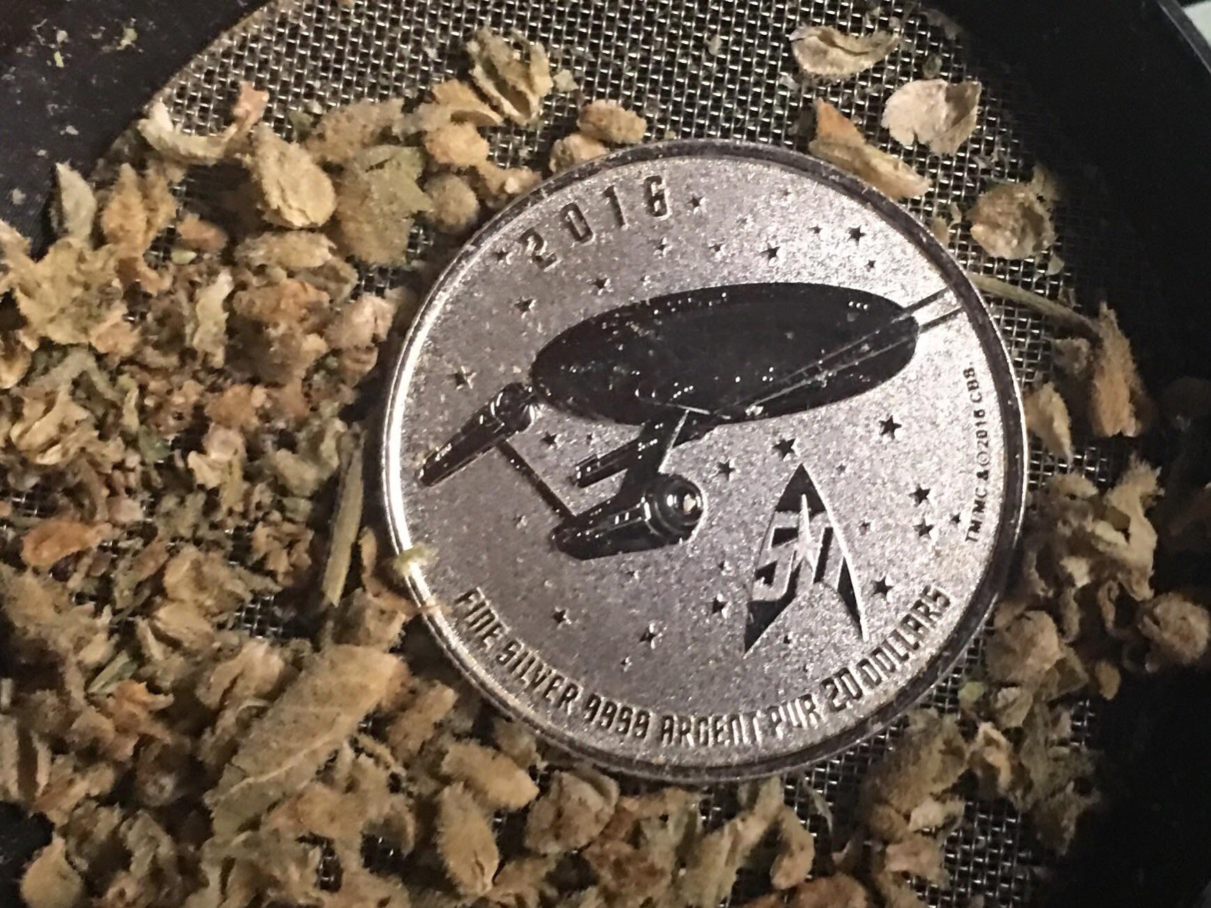 This is my grinder coin. Do you use one? r/armmj