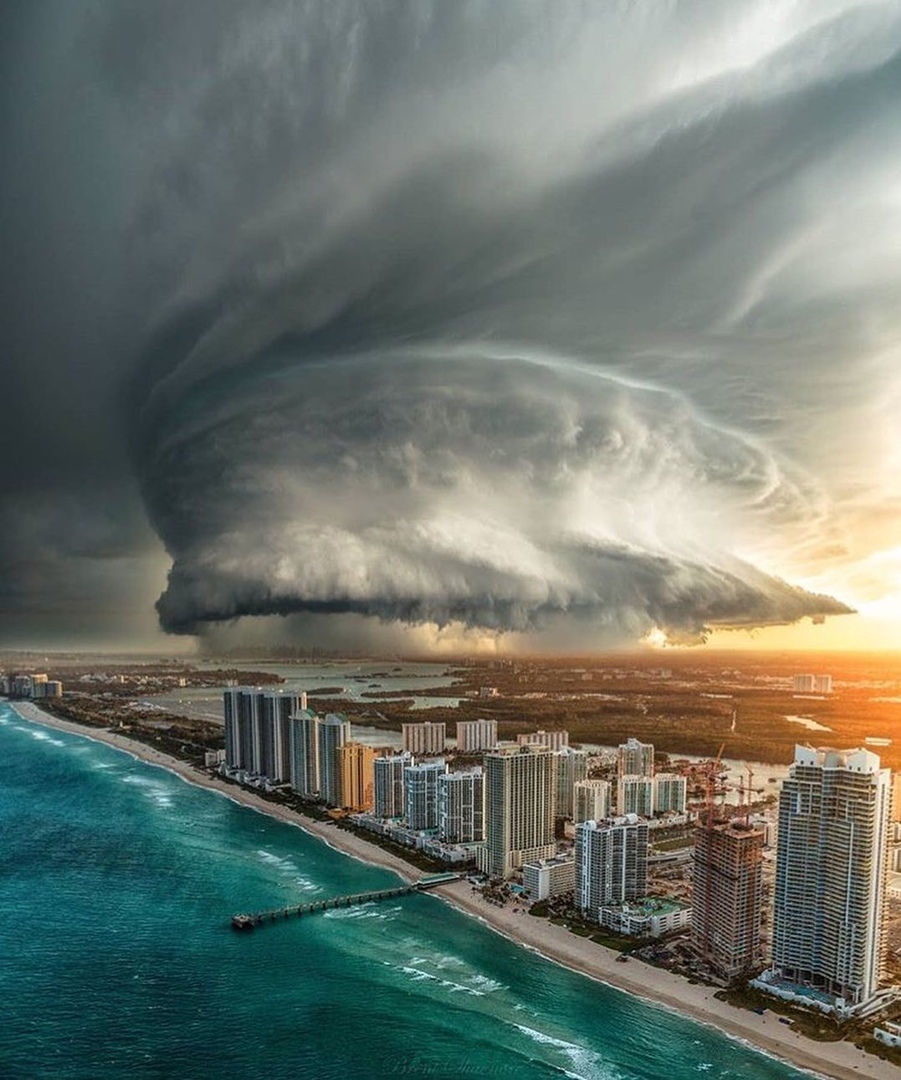 Storm is coming r/pics