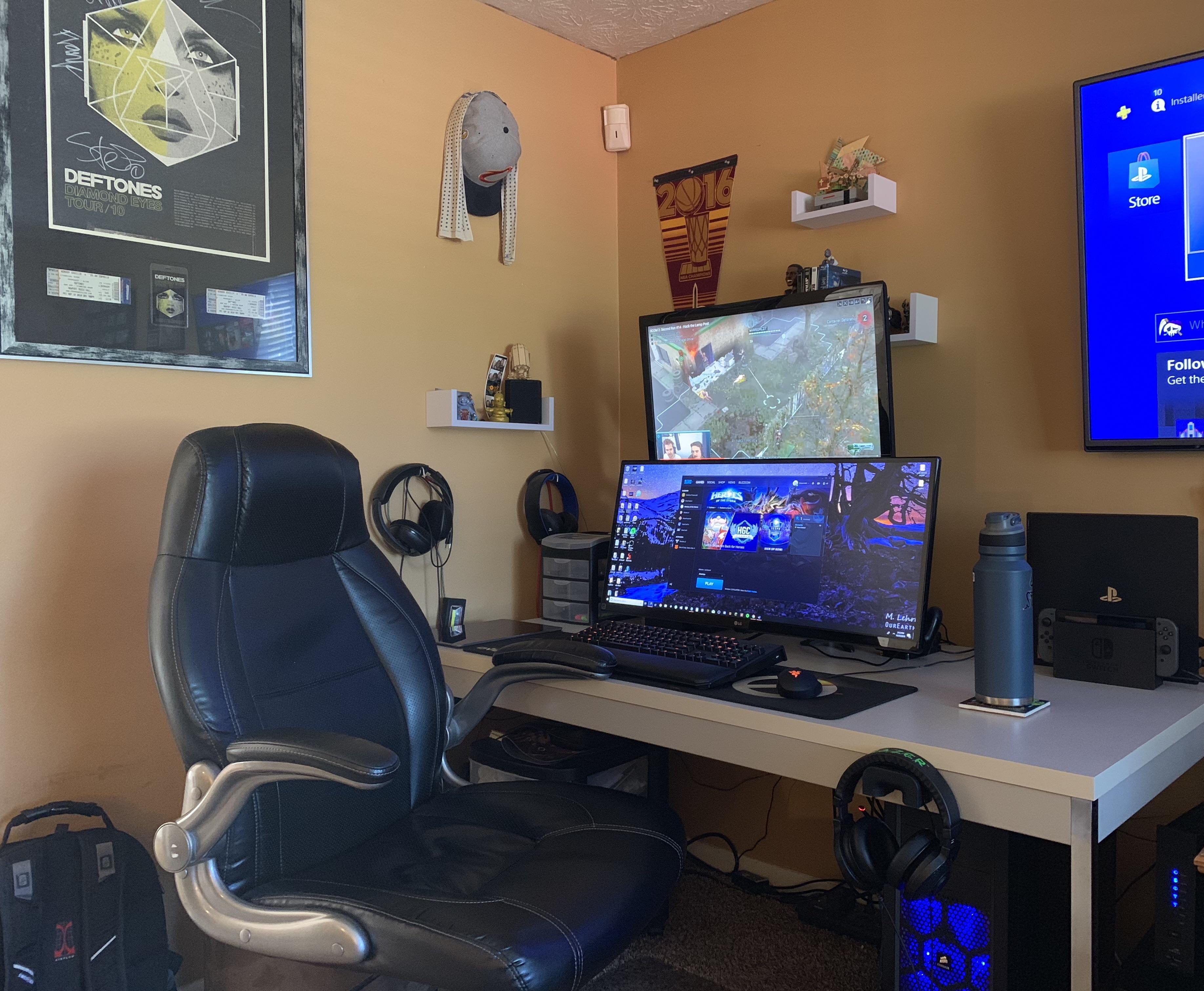 My little battle station. Upgraded to the dual monitor set up a couple