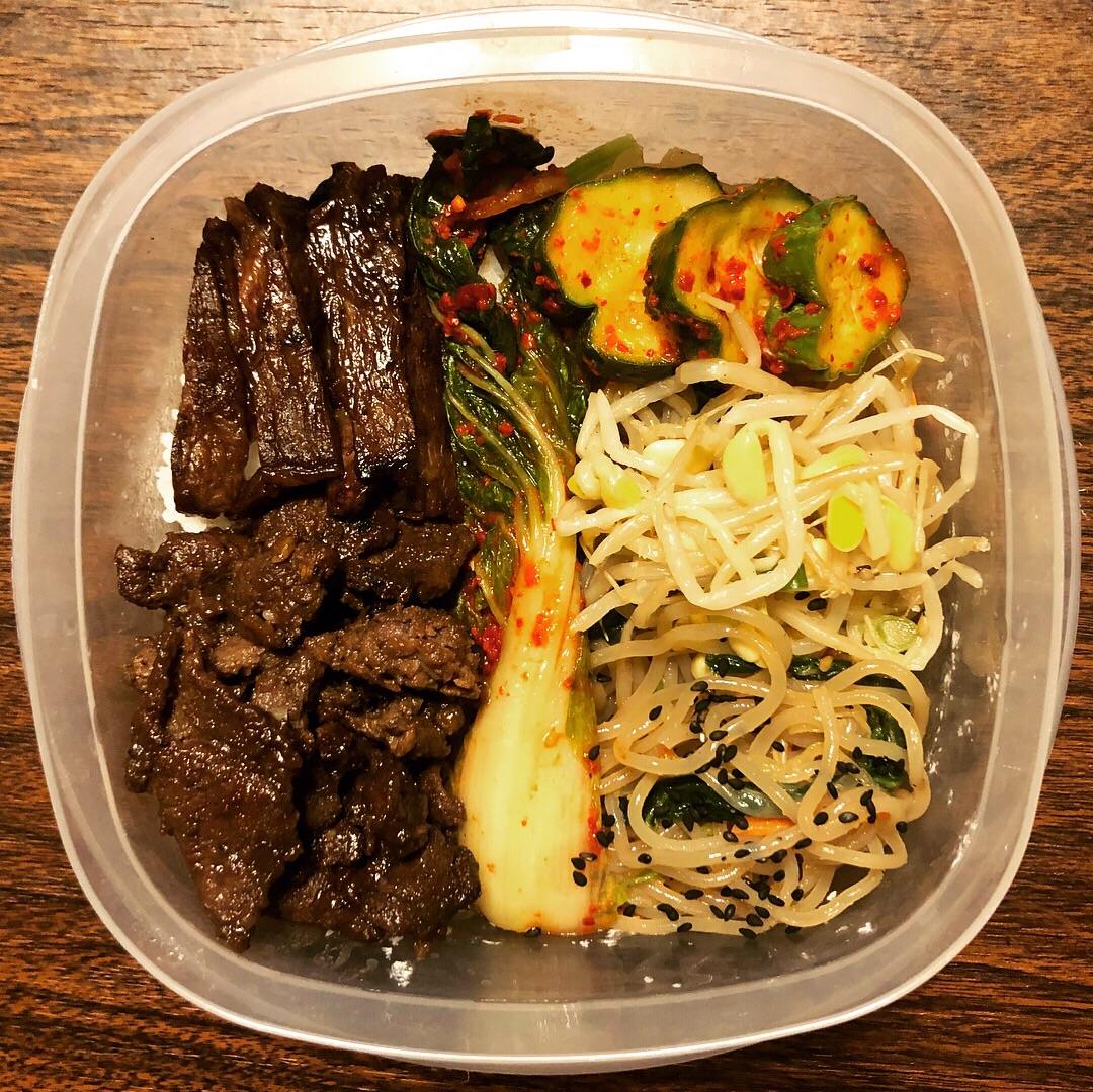 [Homemade] Korean Beef Bulgogi and Ribeye Bowl with Banchan (Korean Side Dishes) r/food