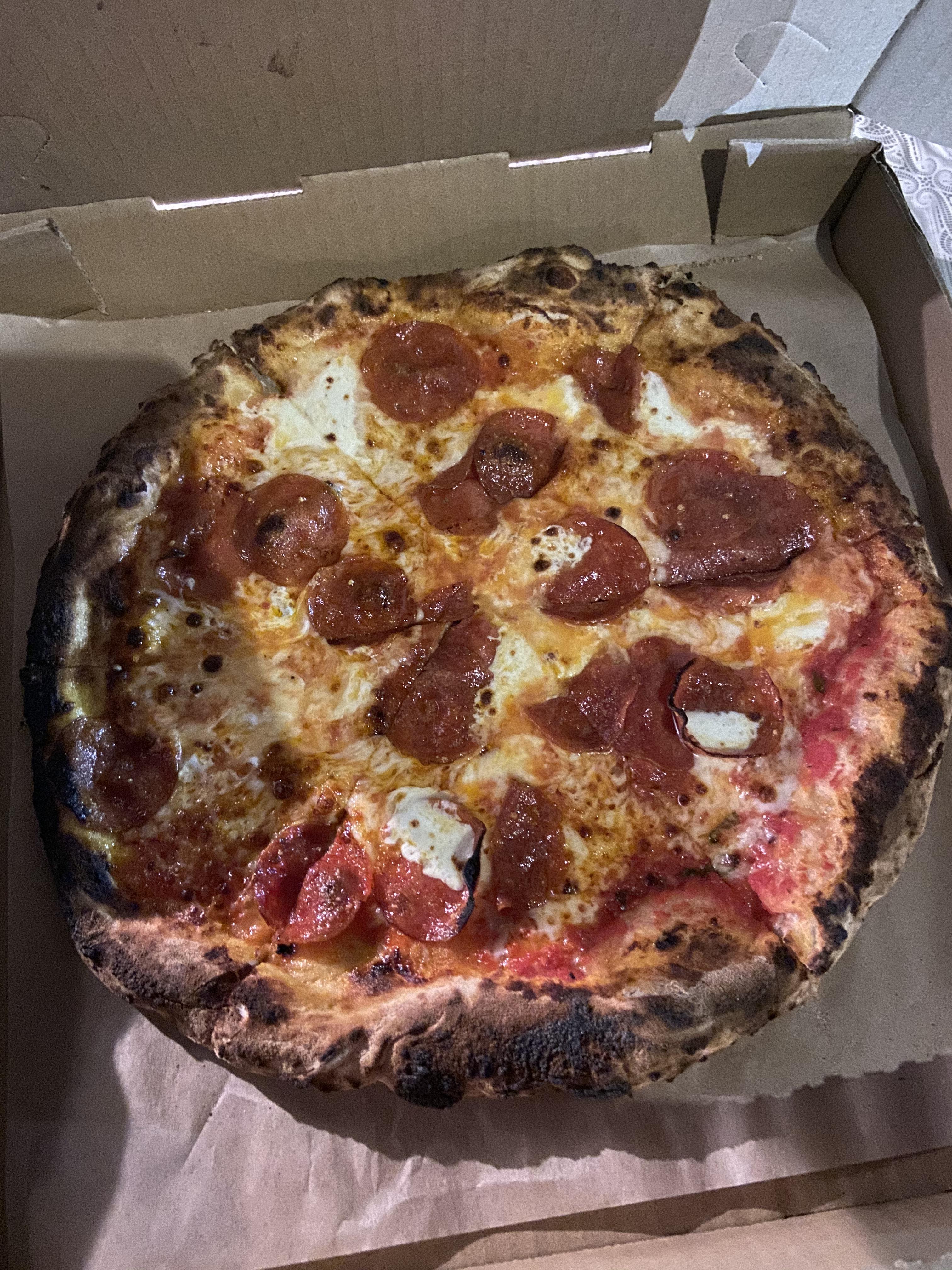 Elio’s Wood Fire Pizza in Silver Lake r/FoodLosAngeles