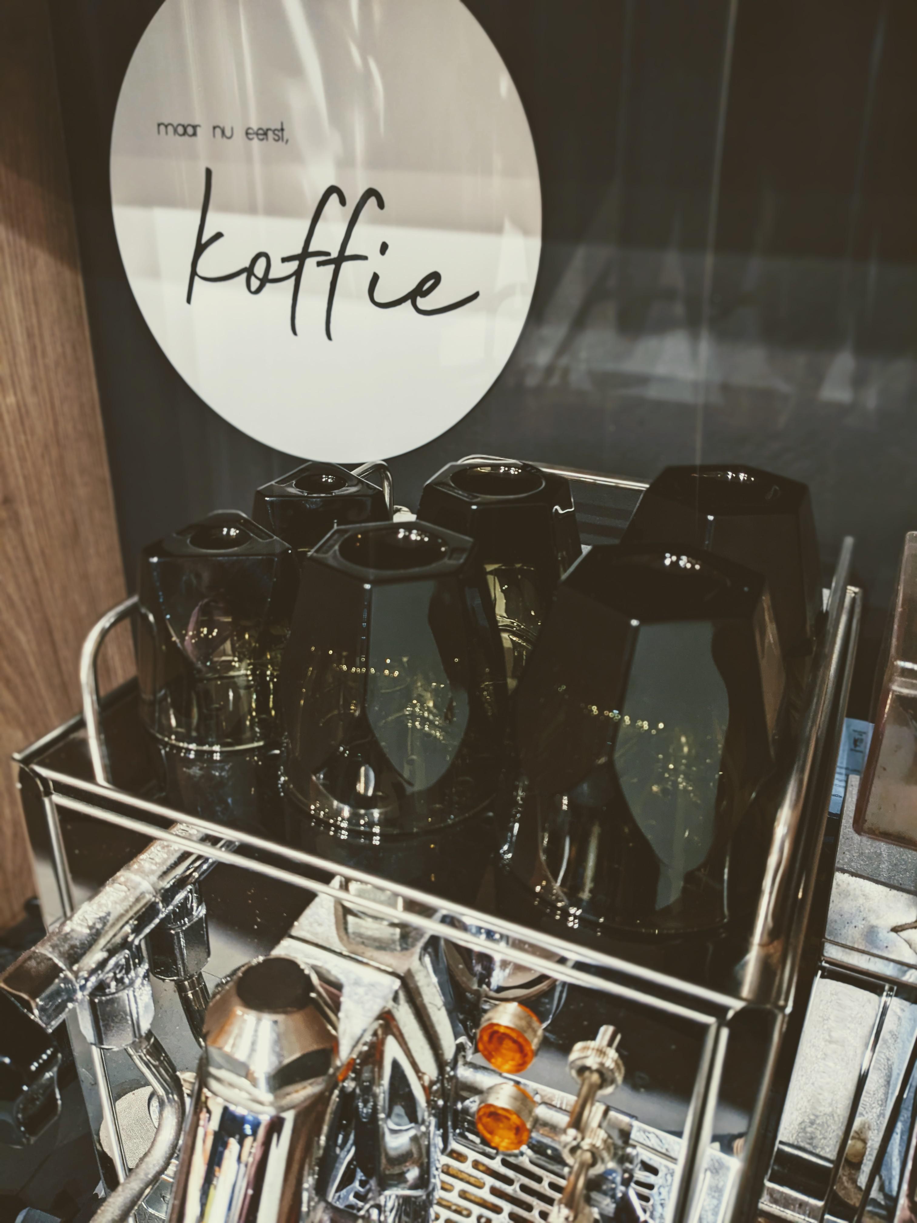 Free Delivery & Gift Wrapping notNeutral Vero 4.25oz Cortado Glass