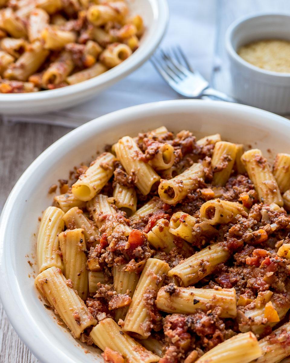 Vegan Cauliflower Walnut Bolognese r/veganrecipes