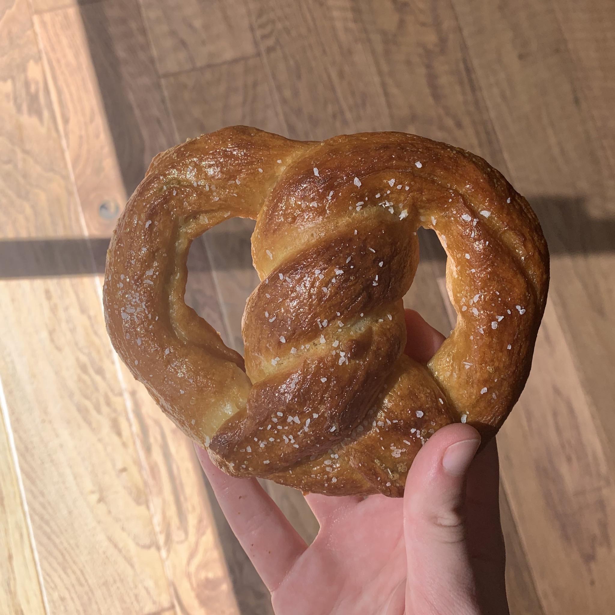 The first pretzels ive made and they came out pretty well! r/Breadit