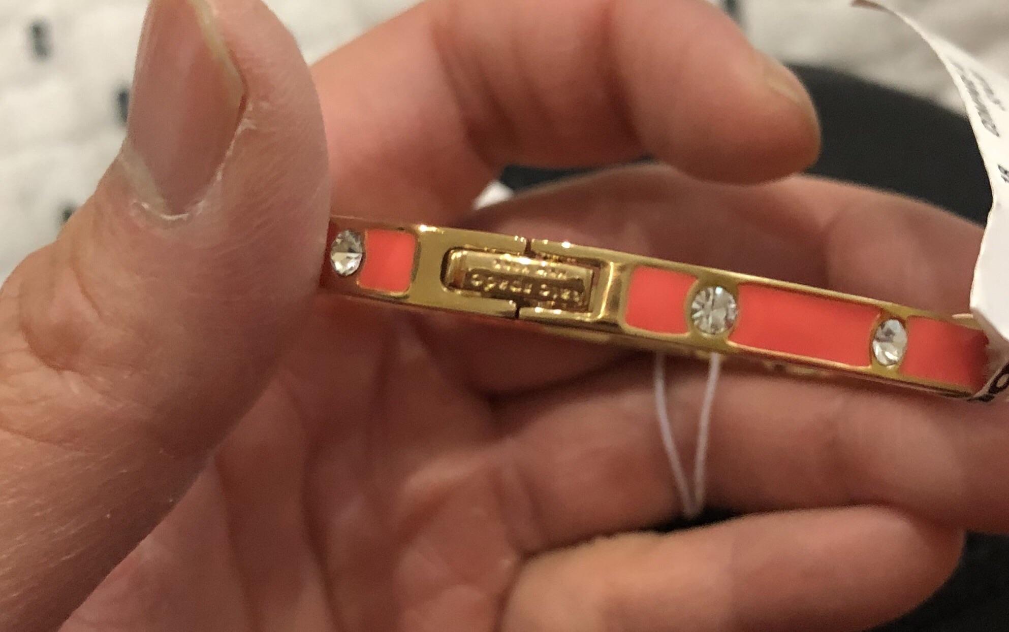 Total 62+ imagen fake kate spade logo Abzlocal.mx