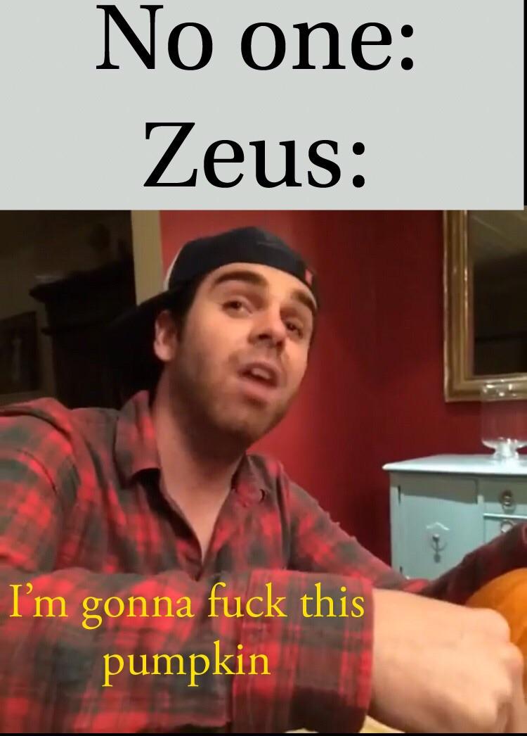 Hey, is that a woman? HOLY CRAP r/HistoryMemes