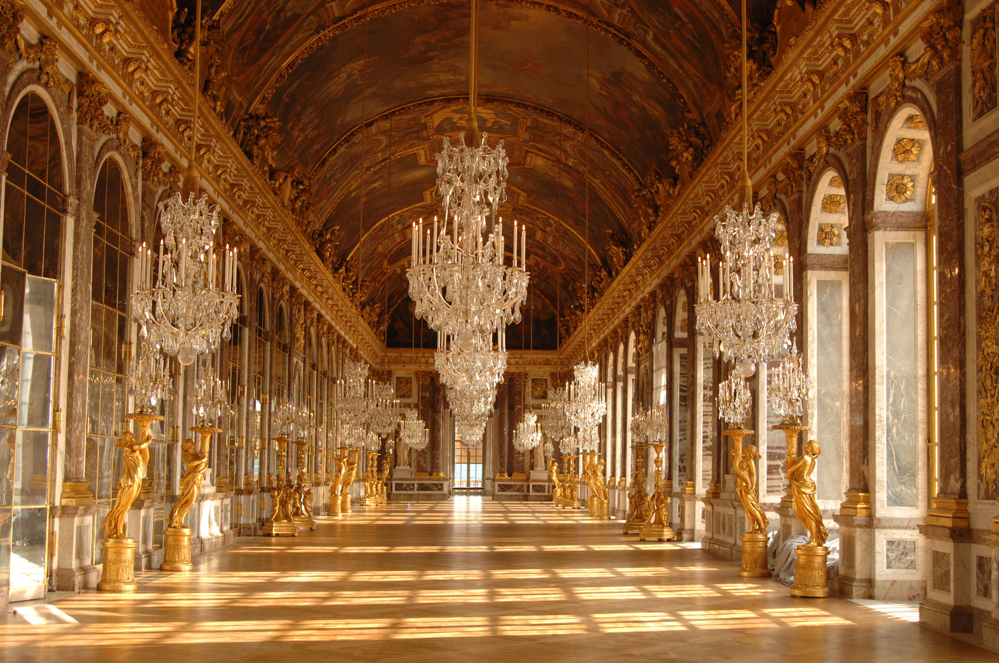 The Hall of Mirrors at Versailles [2000x1328] r/RoomPorn