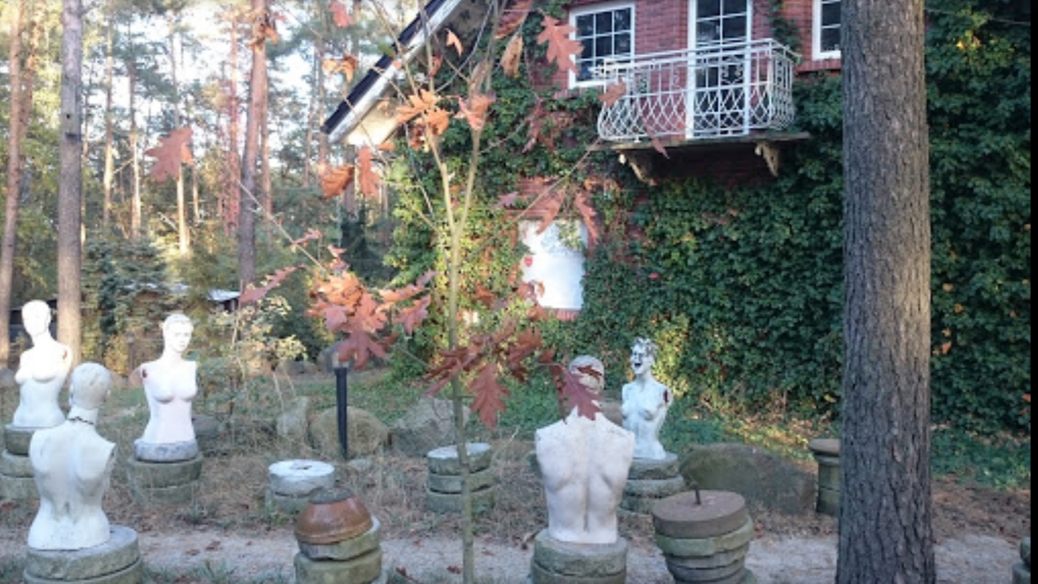 House For Sale Full Of Mannequins at Gonzalez blog