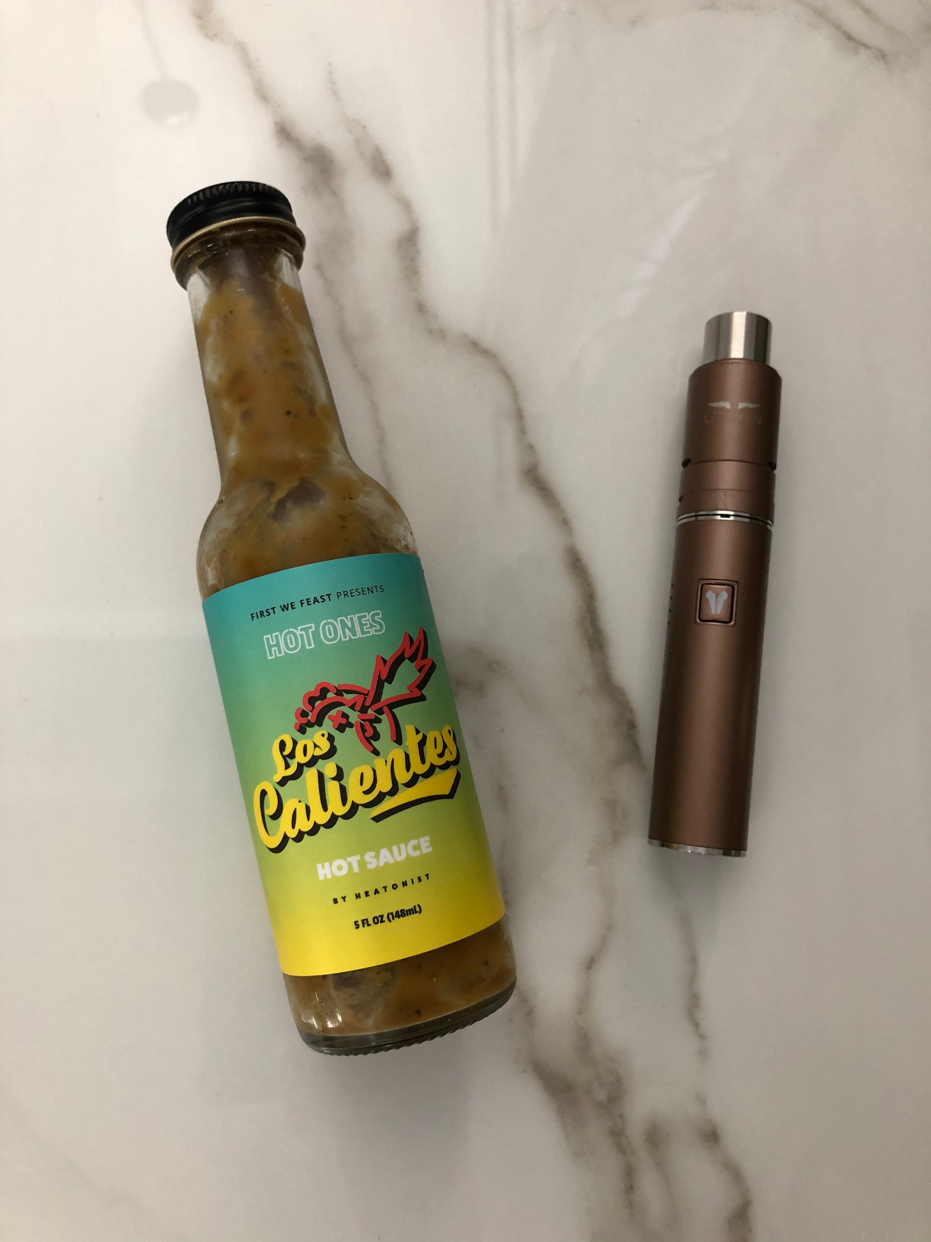 To dab or not to dab the hotsauce first ?...that is the question.....who else likes Hot Ones
