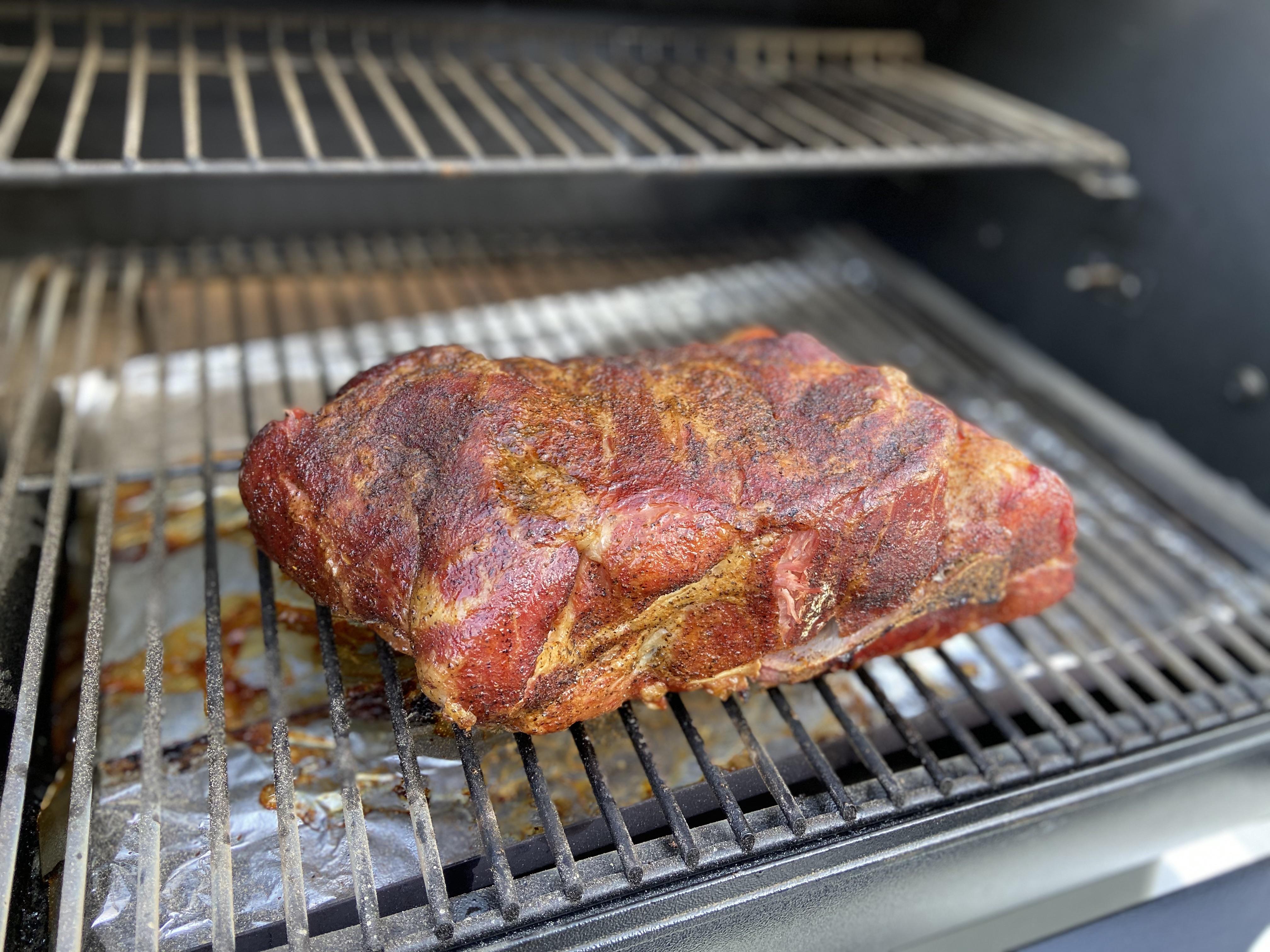 Gave pulled pork a try. Traeger Pro 575, Garlic Chili Pepper Rub