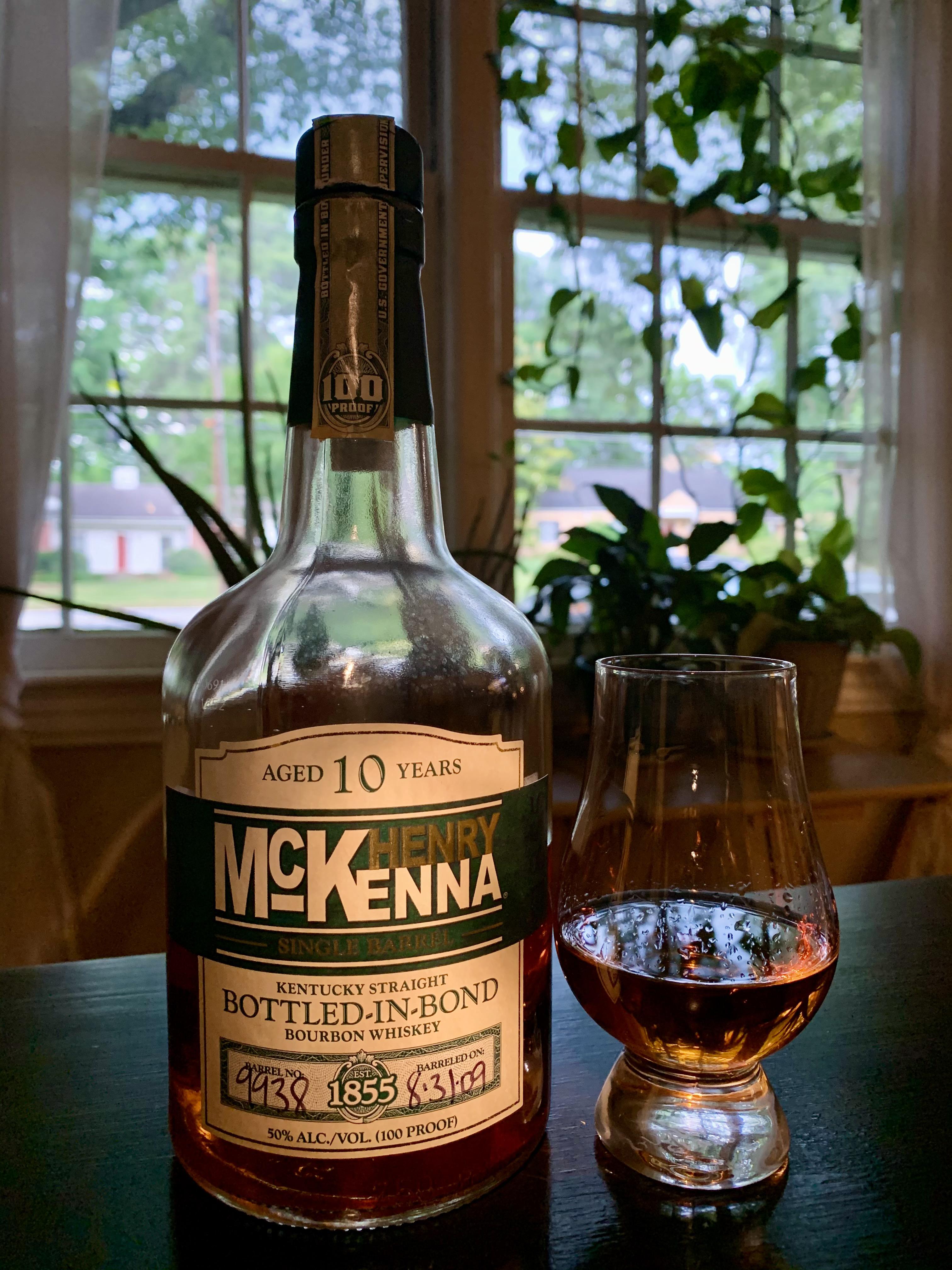 Review 30 Henry McKenna 10 Year Single Barrel Bottled in Bond bourbon