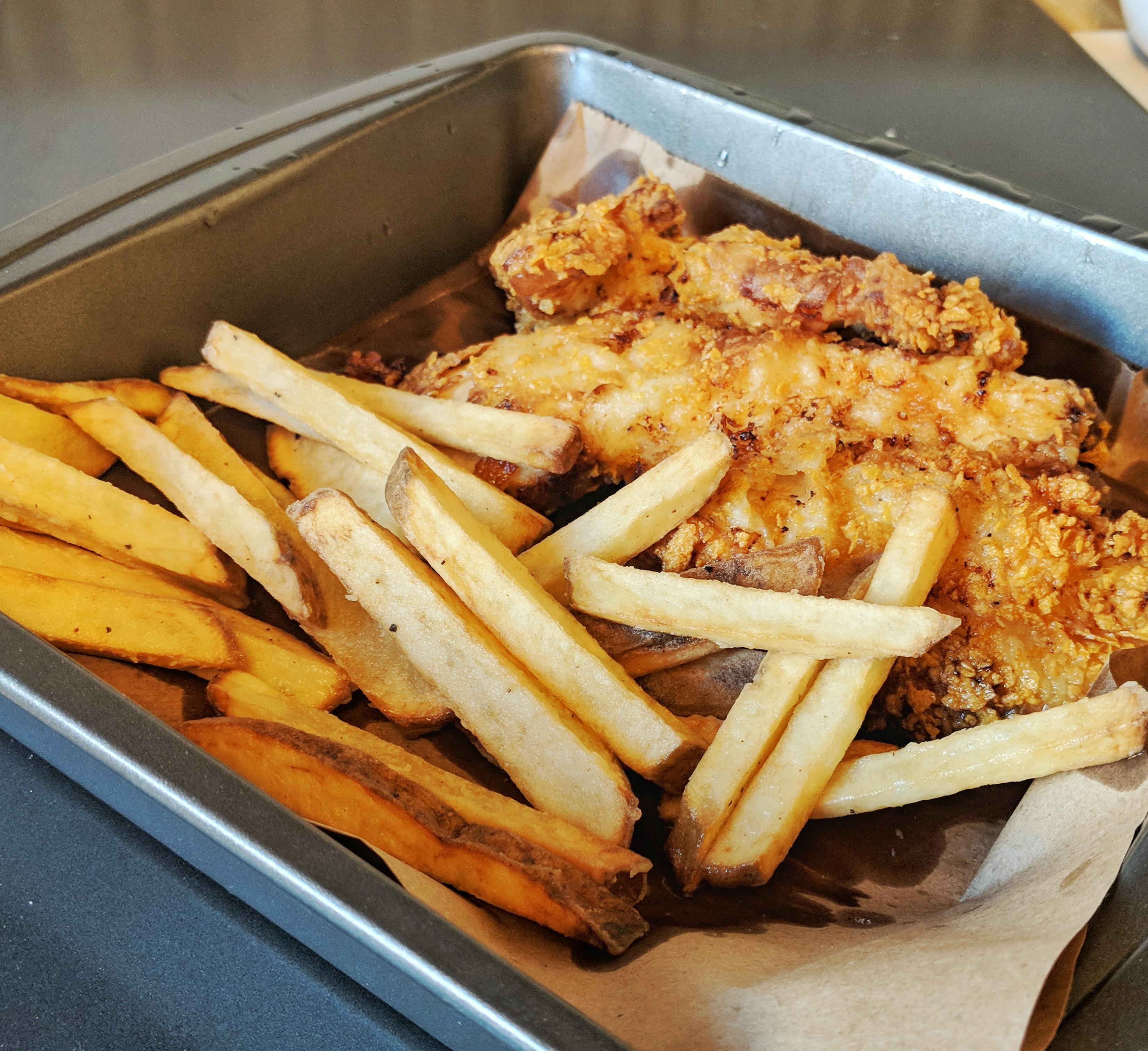 [Homemade] Chicken Strips and French fries r/food