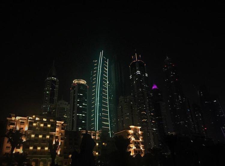 Taken in Dubai last year on vacation [OC] [750x556] r/CityPorn