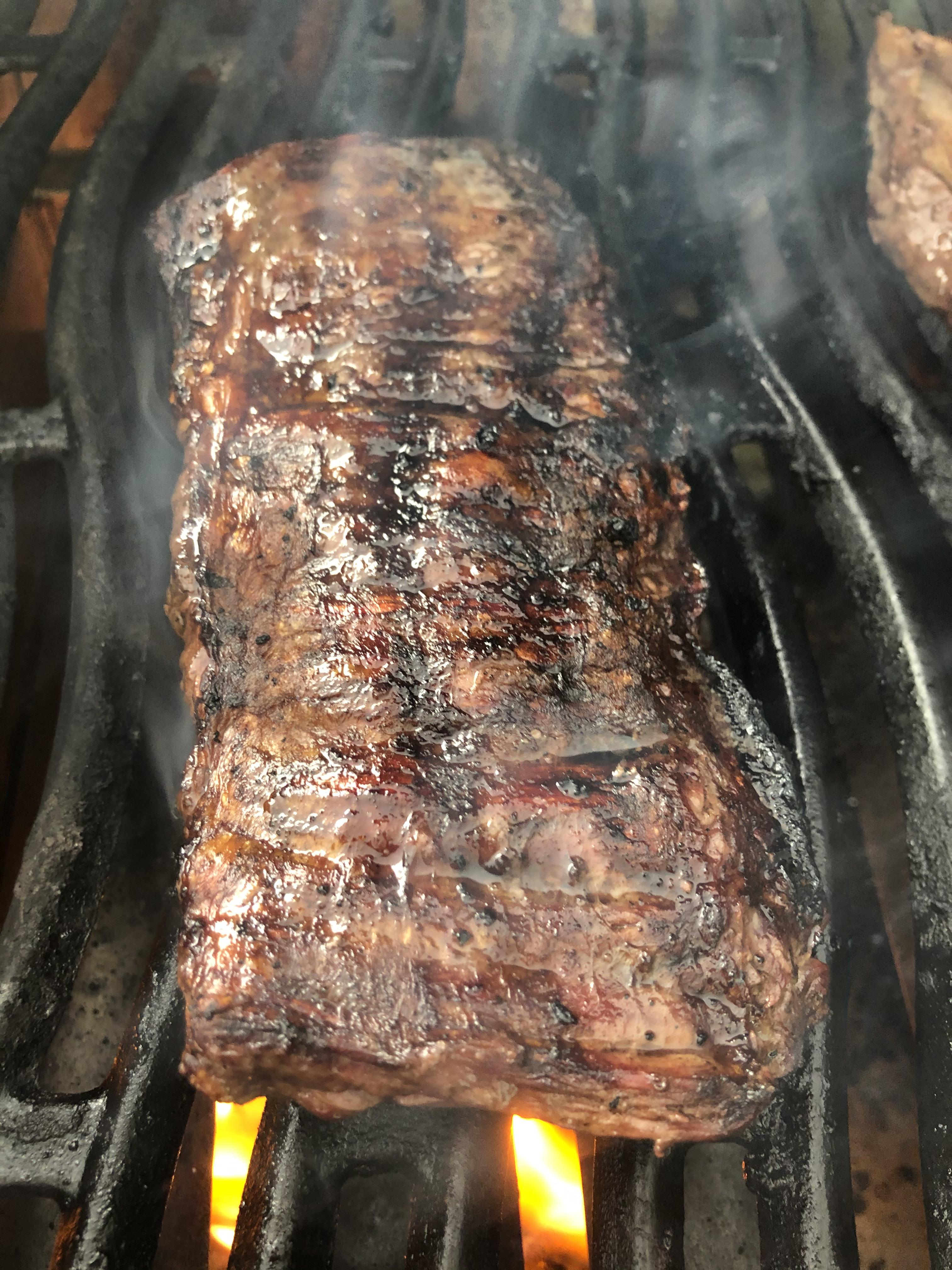 Fine Skirt Steak on the grill r/meat