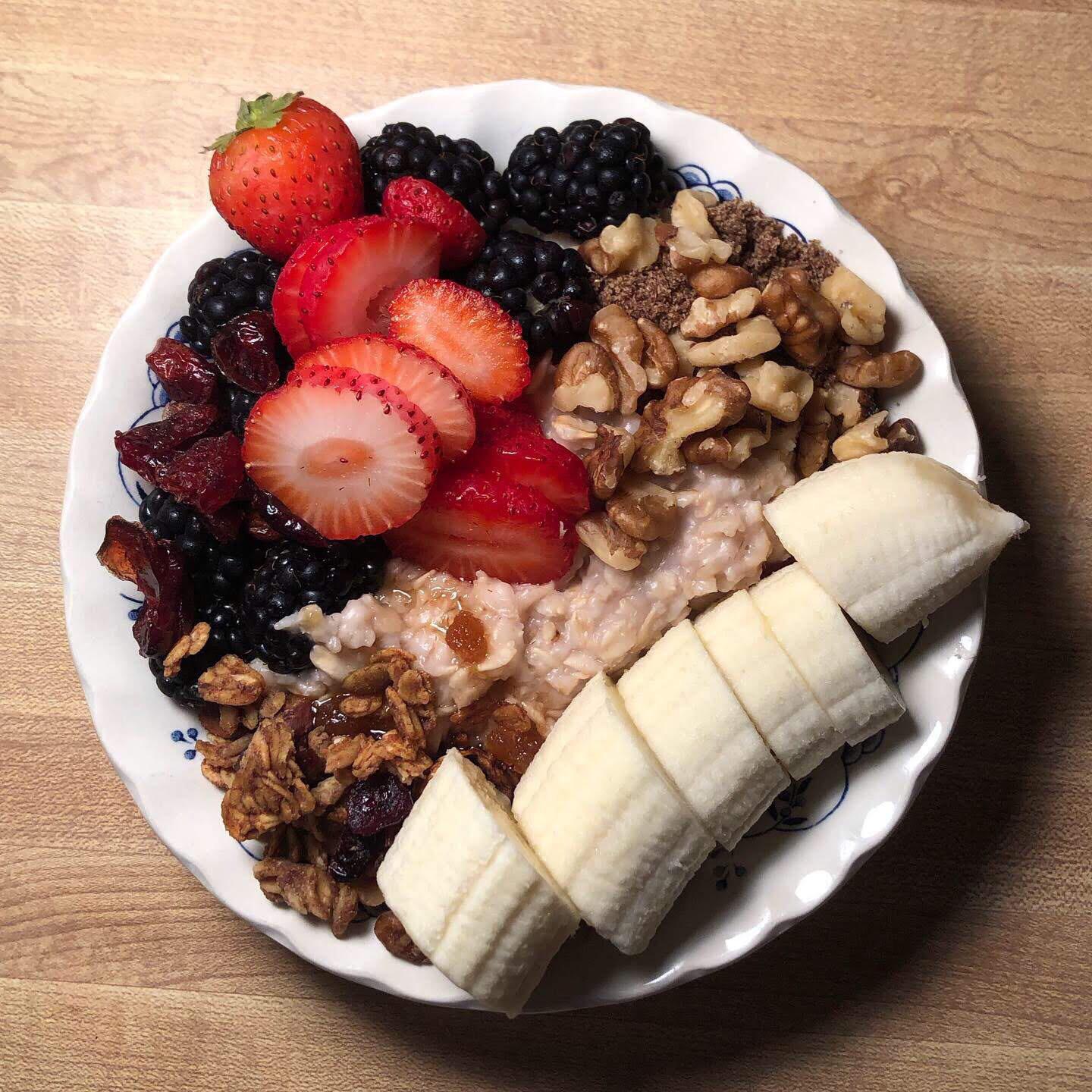 more oats! cooked in almond milk and honey, topped with flax seed