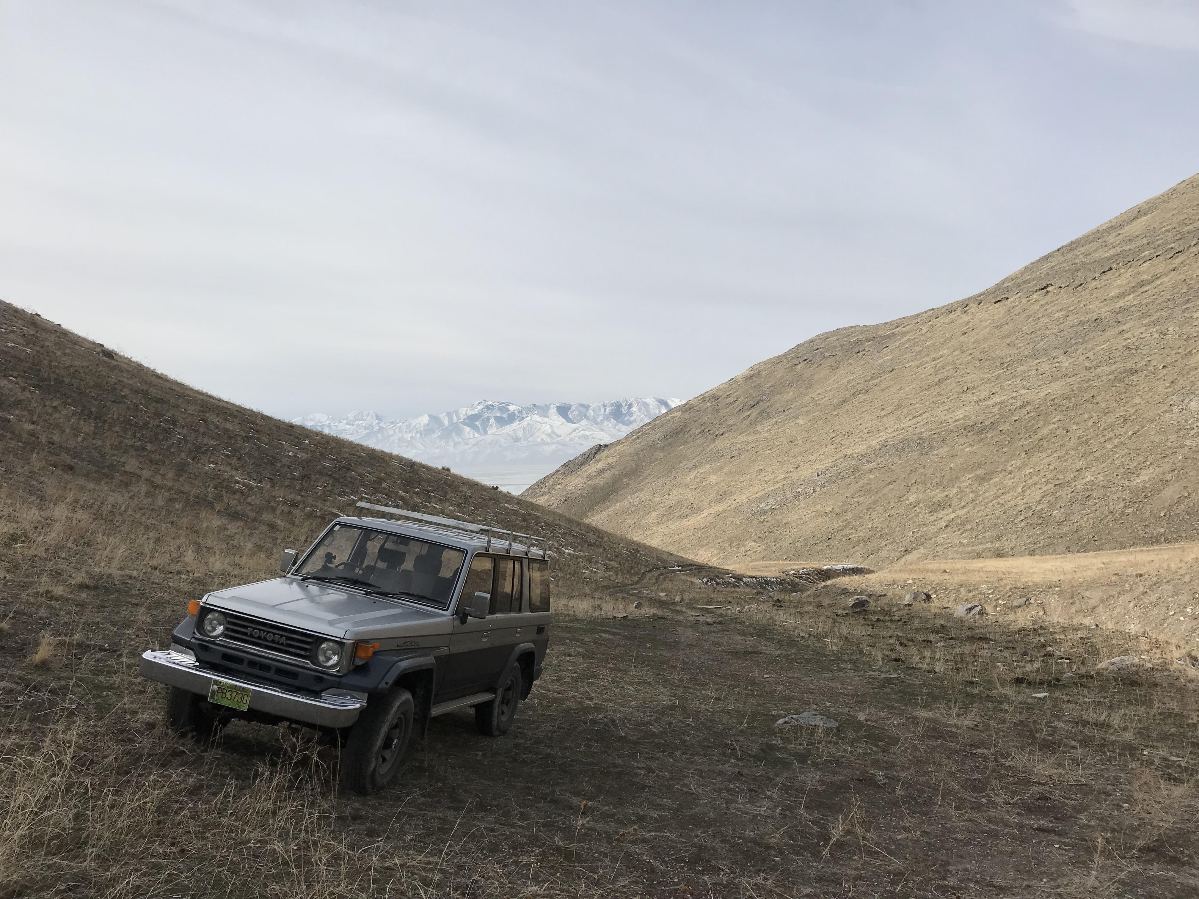 Explored some tracks on Stansbury Island, Utah in my new HZJ77 r