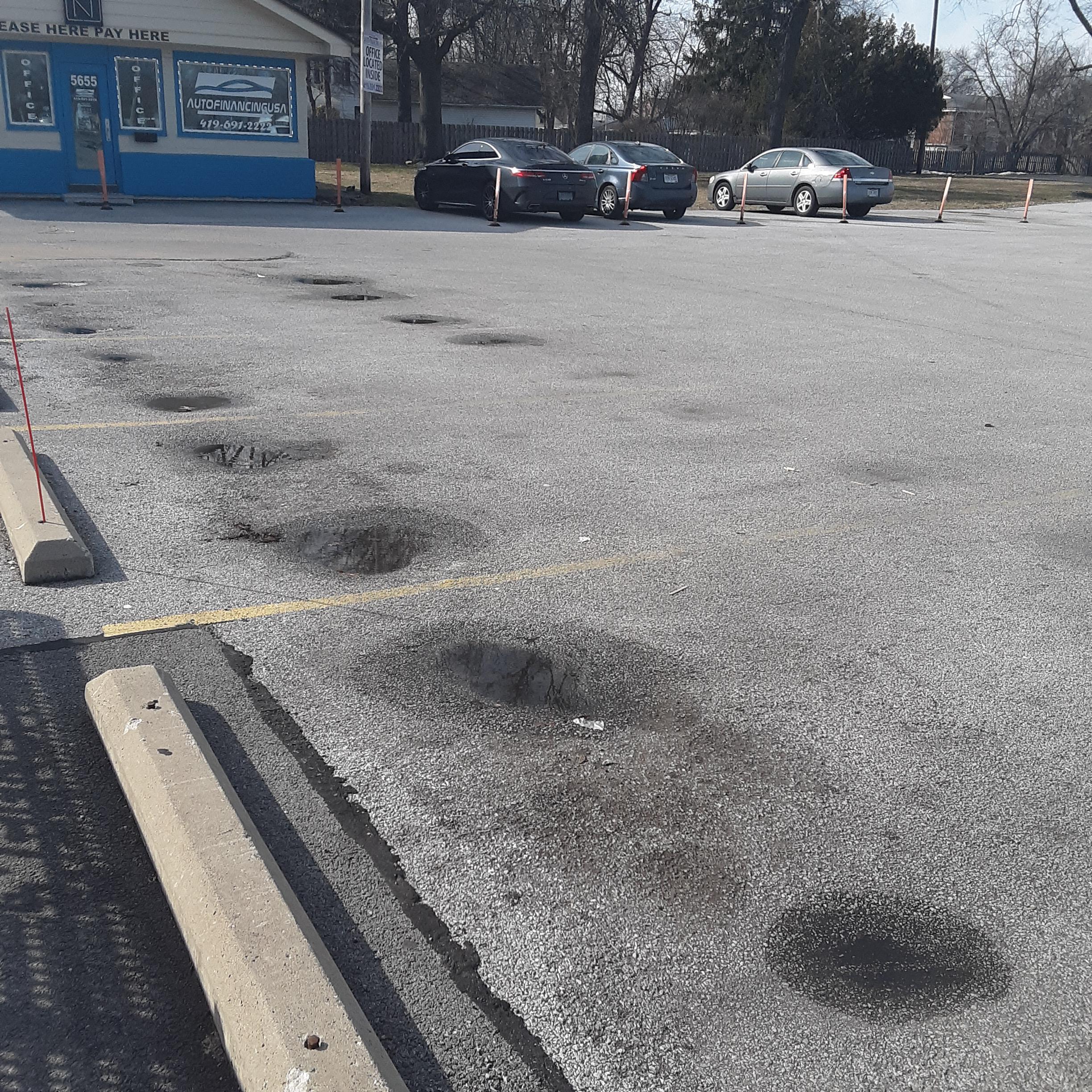 Parking spaces outside an ice cream shop r/Wellworn