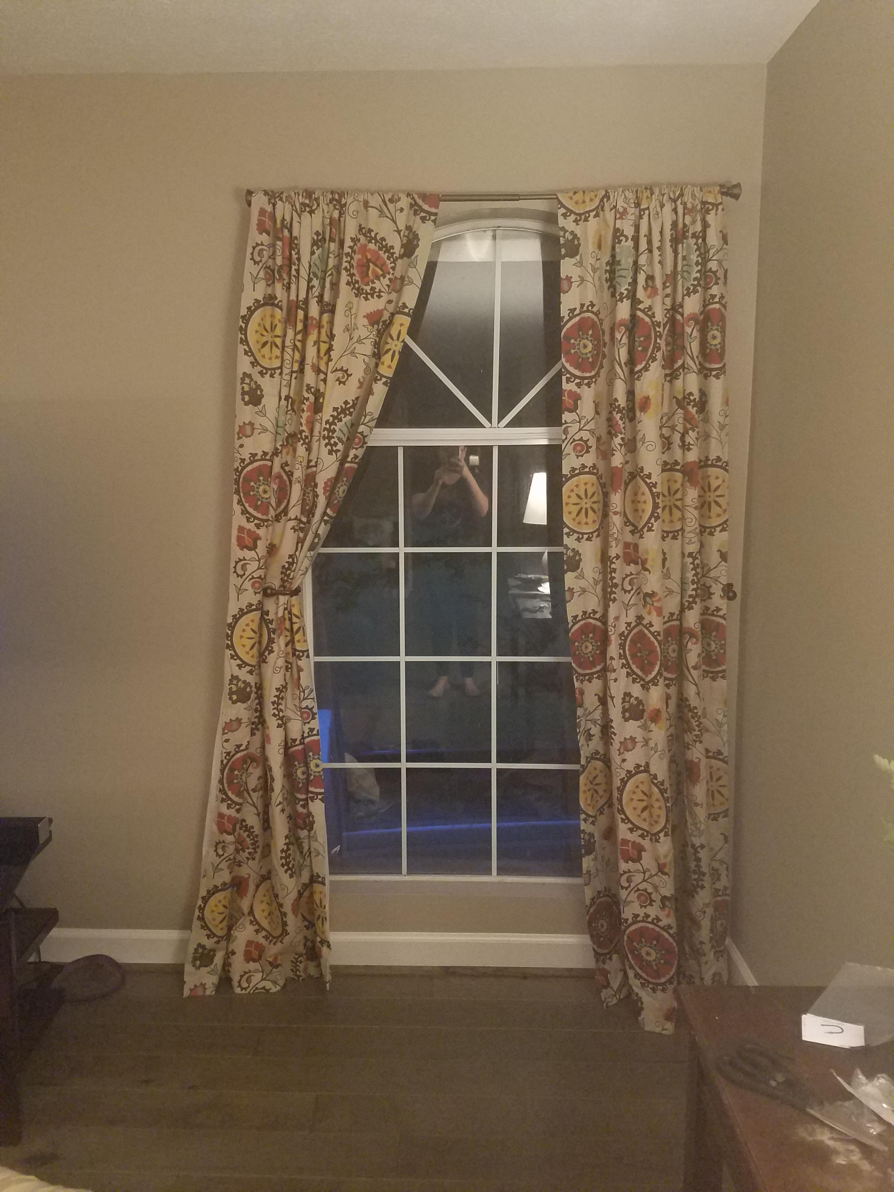 help with curtains r/InteriorDesign