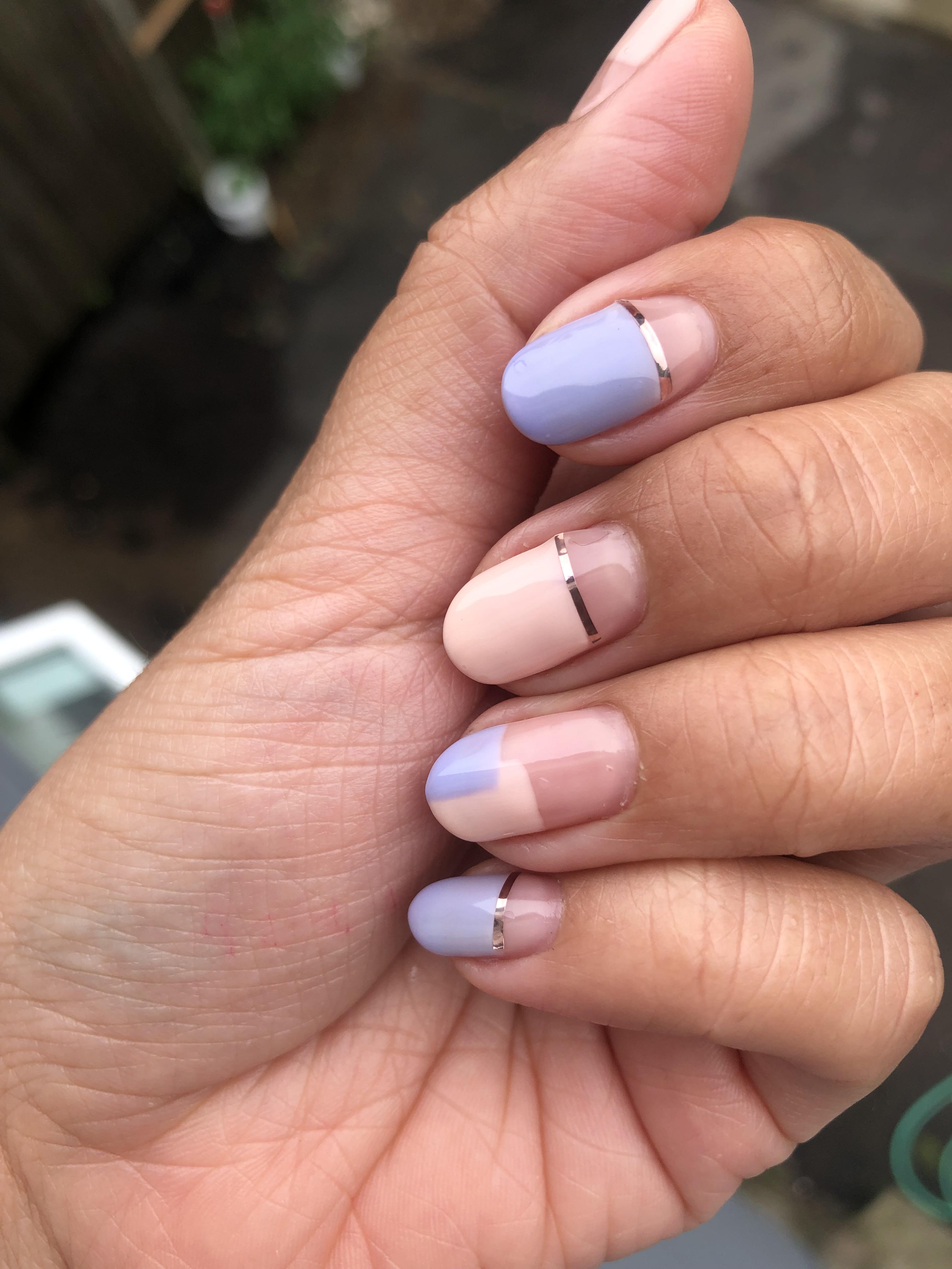 Abstract nail art r/NailArt