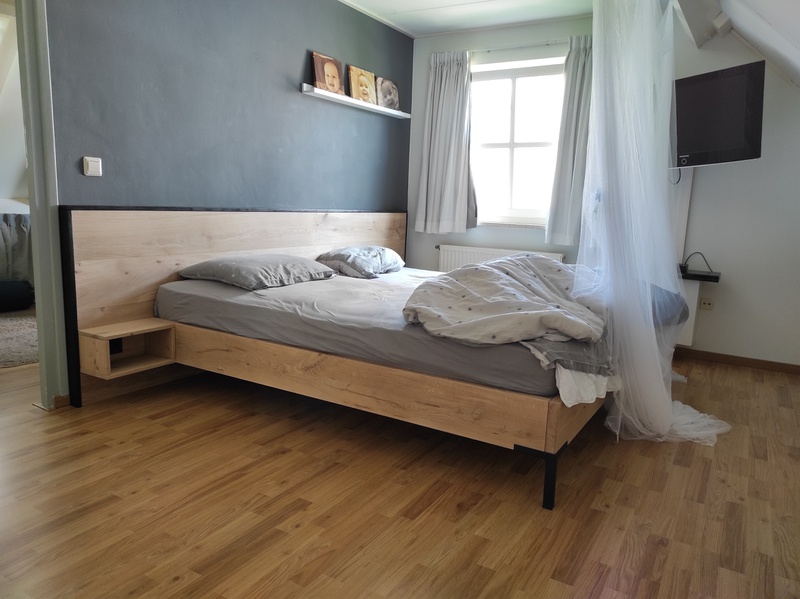 I built a slatted privacy planter / fence in my front yard during some