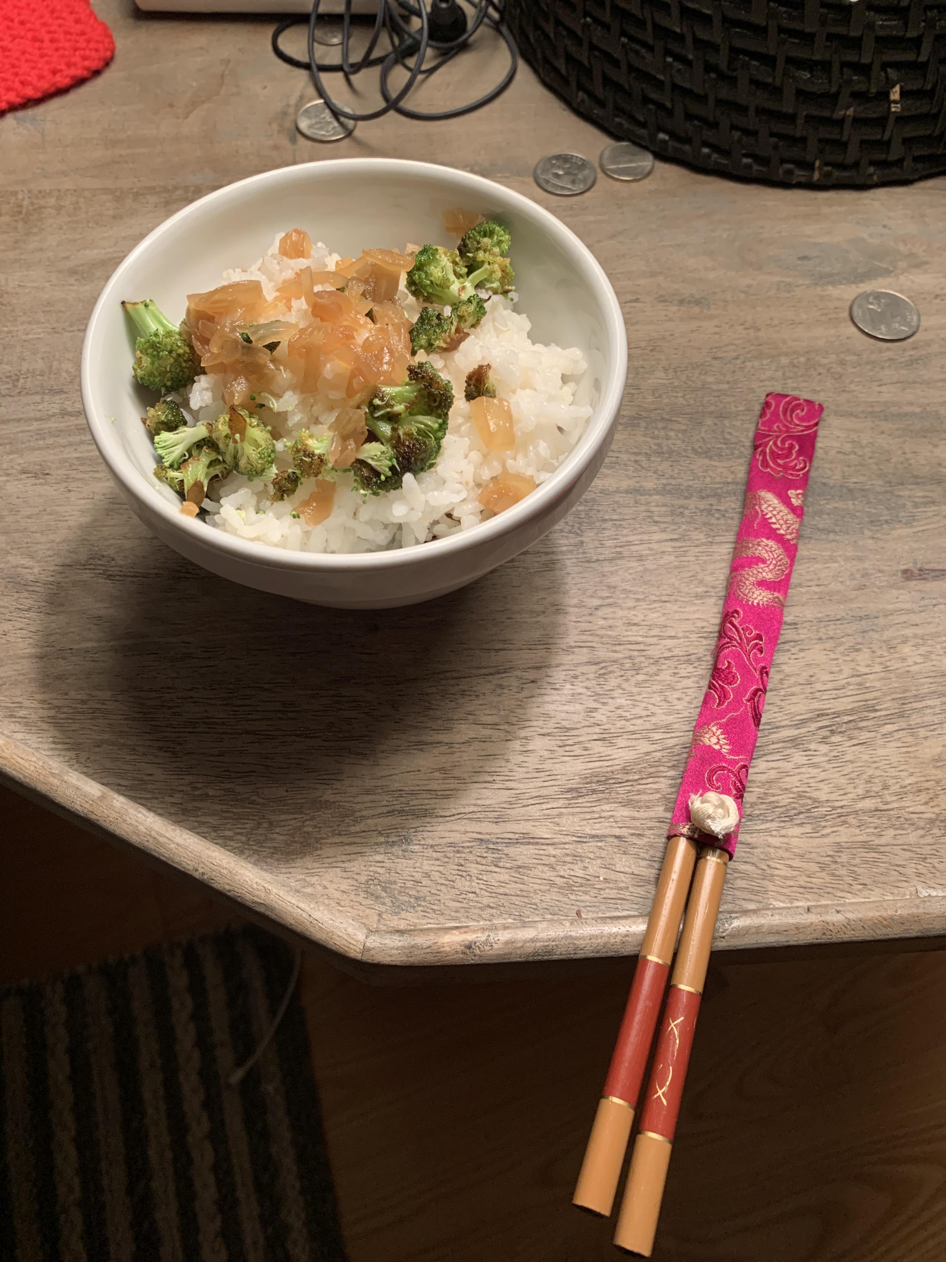Arborio rice with carmelized onions and sautéed broccoli. r