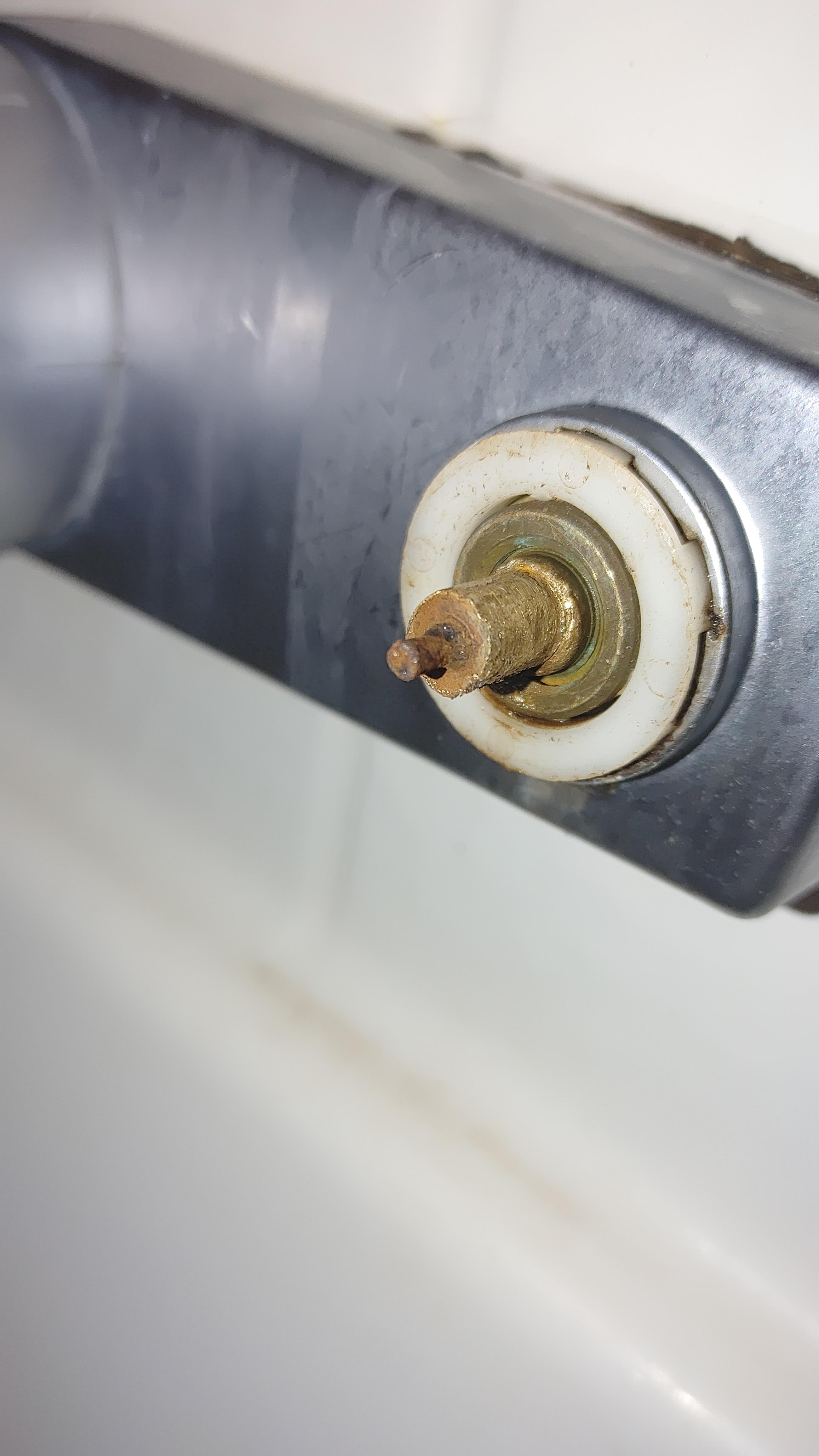 How To Replace Metal Bathtub Faucet