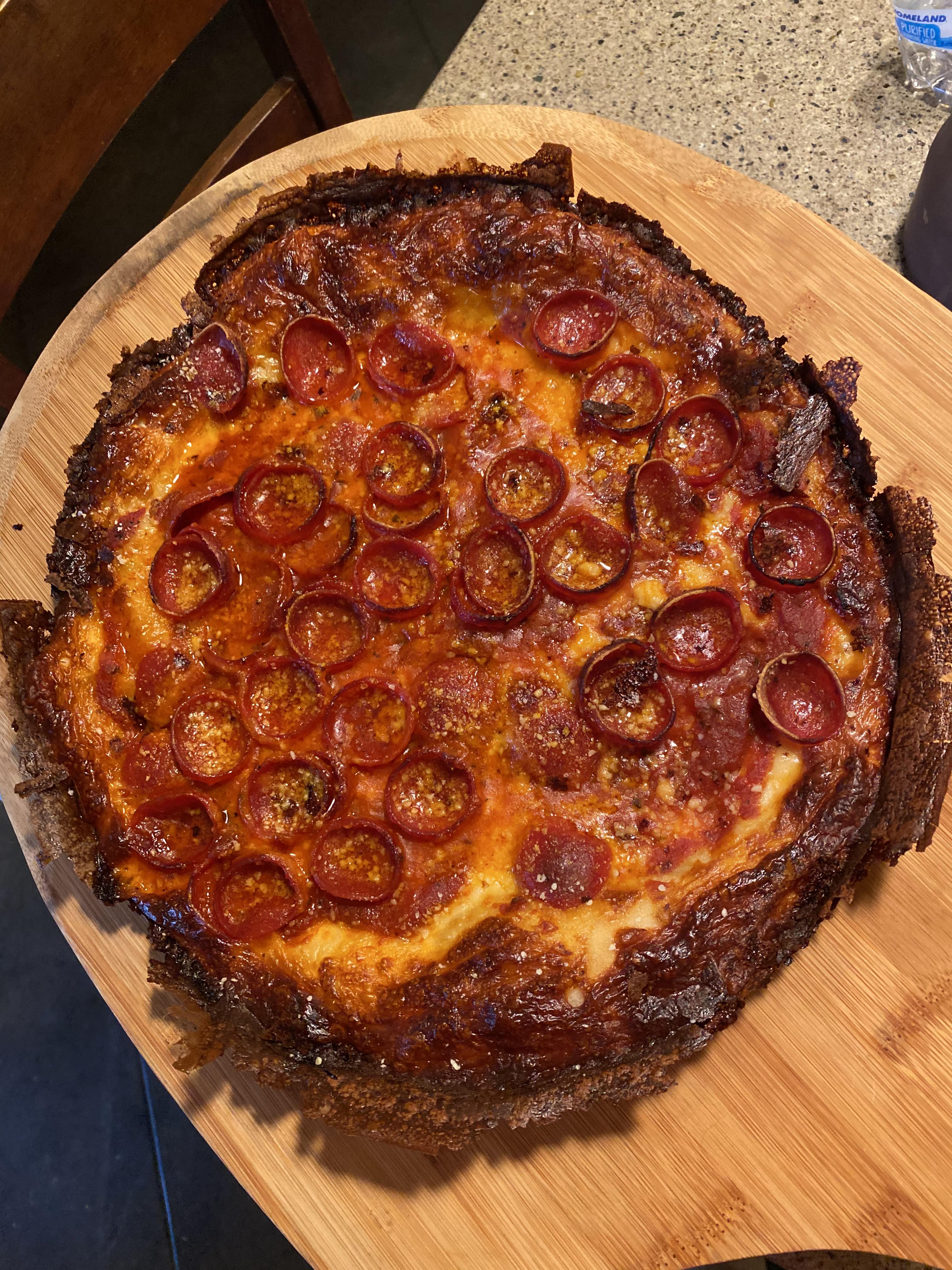 [homemade] Pequod’s style cast iron pizza with a caramelized cheese