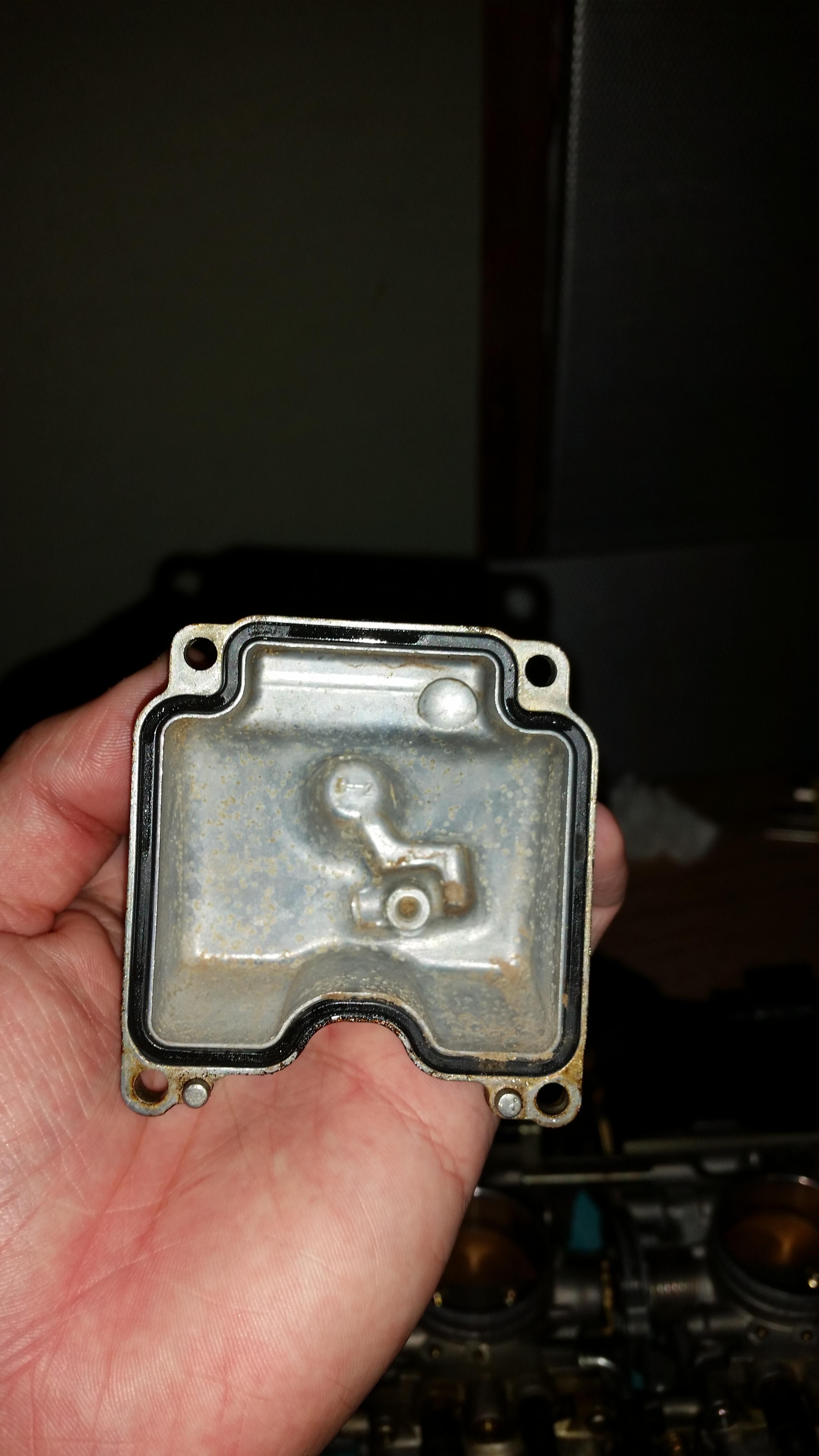 Do i need to replace the gasket or just clean it and close the carburetor? Fixxit