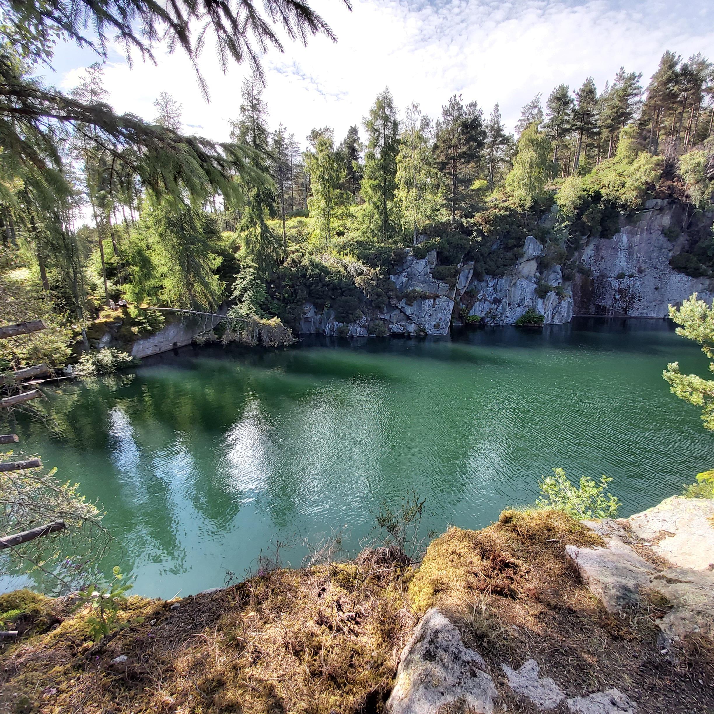 🔥 this old abandoned quarry in Scotland r/NatureIsFuckingLit