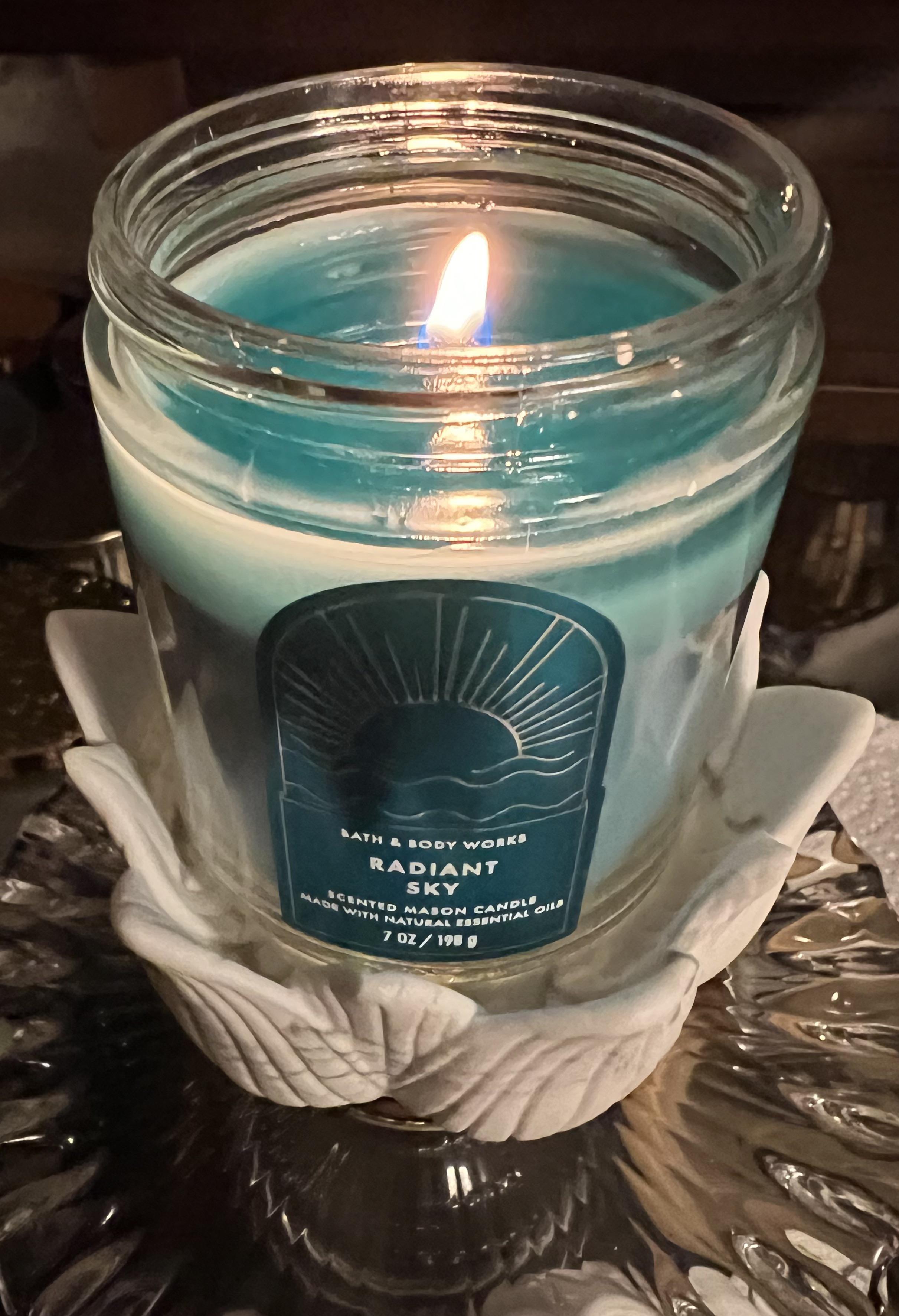 Radiant Sky single wick candle review r/bathandbodyworks