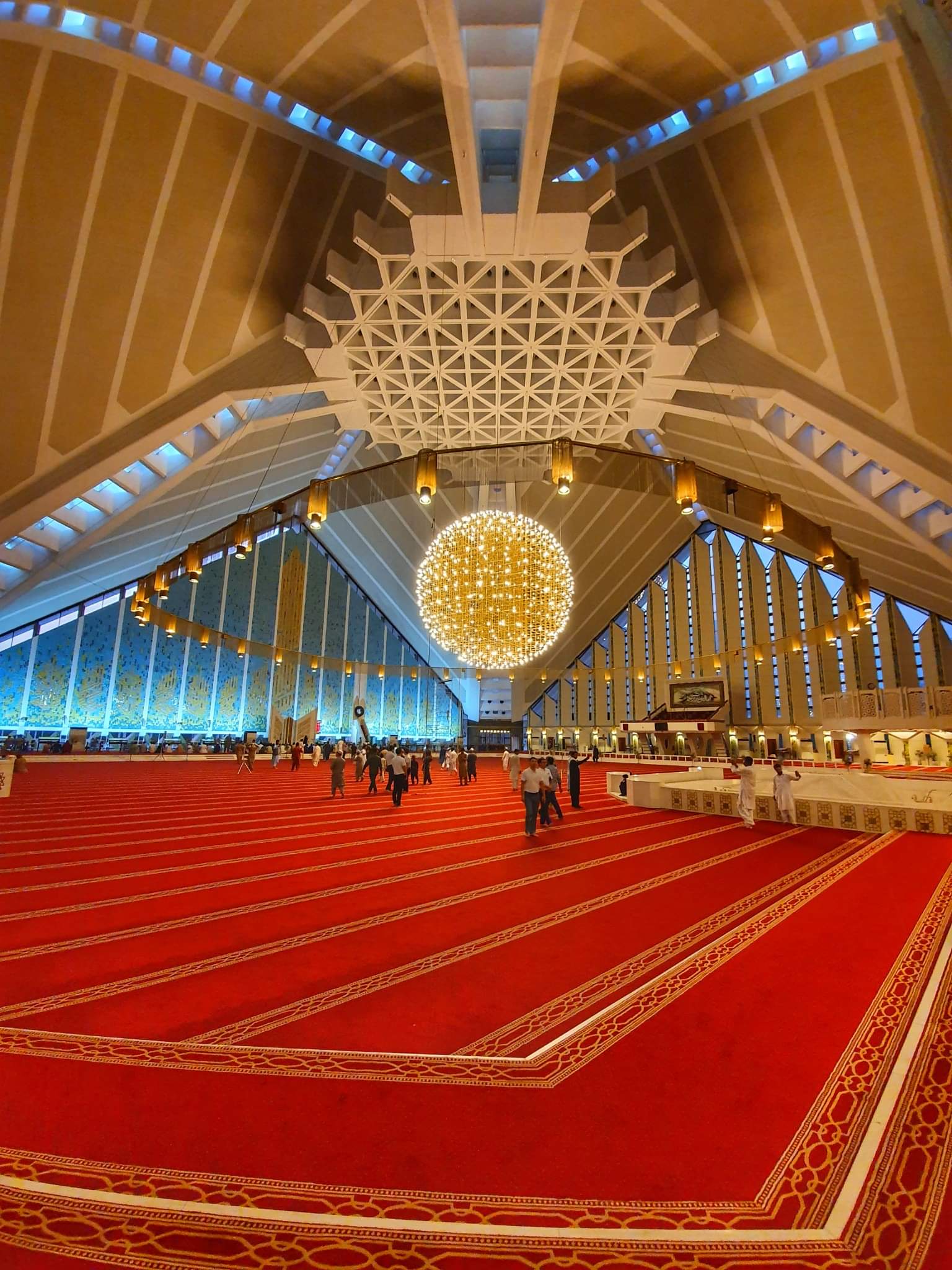 Faisal Mosque, Islamabad r/ExplorePakistan