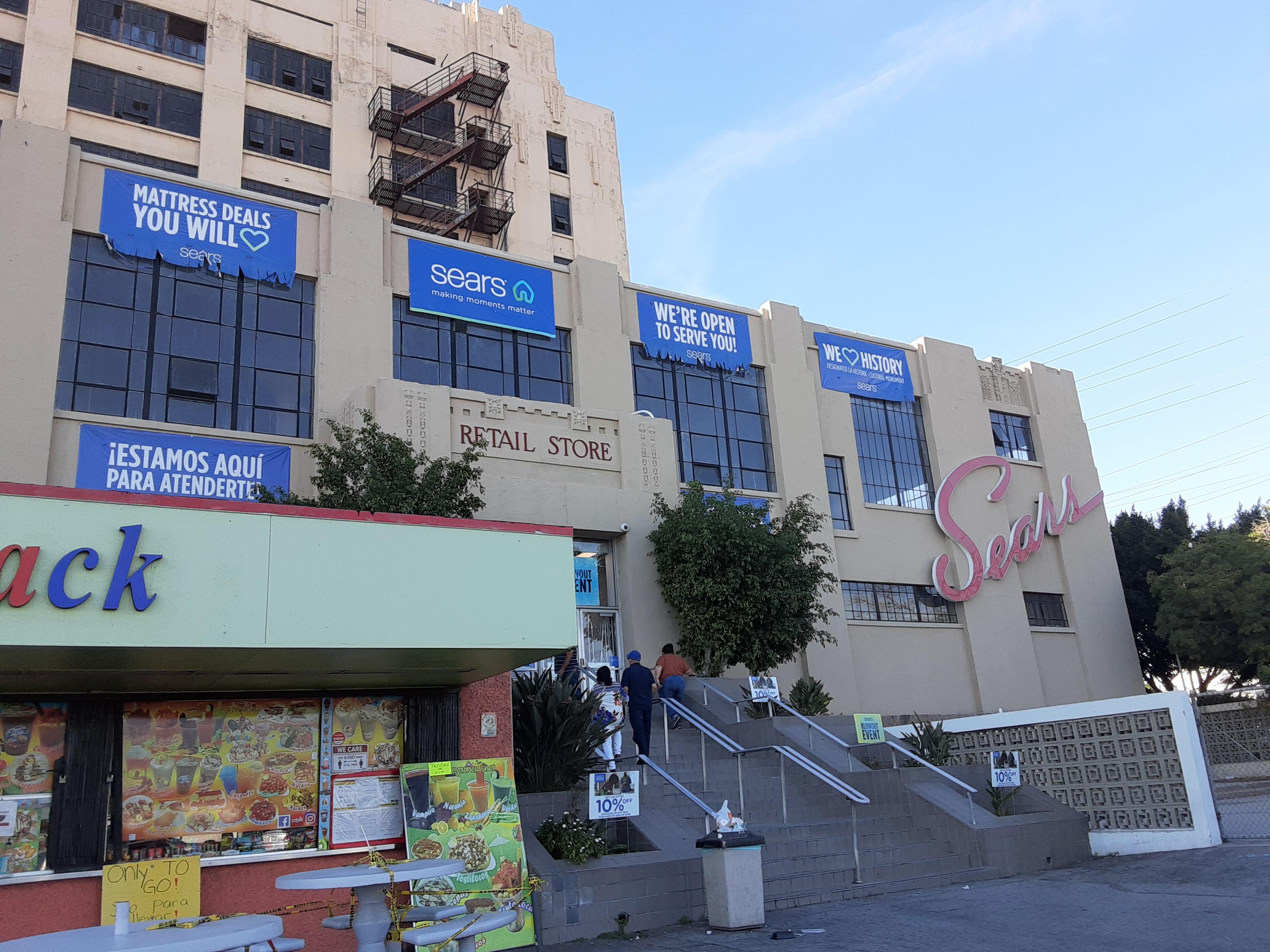 Pets For Life Boyle Heights Community Members Programs Find Ways To