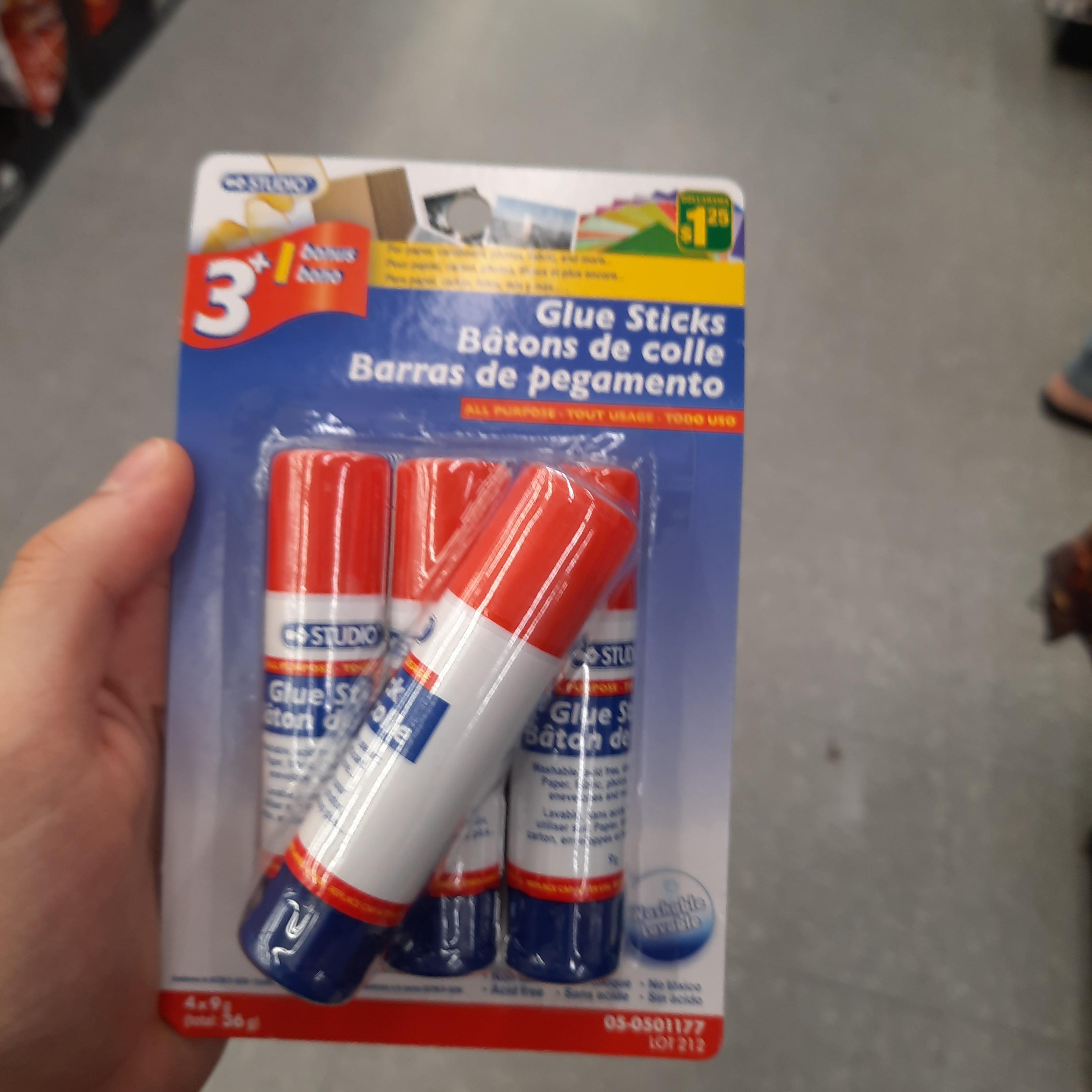 That glue at the dollar store r/CrappyDesign