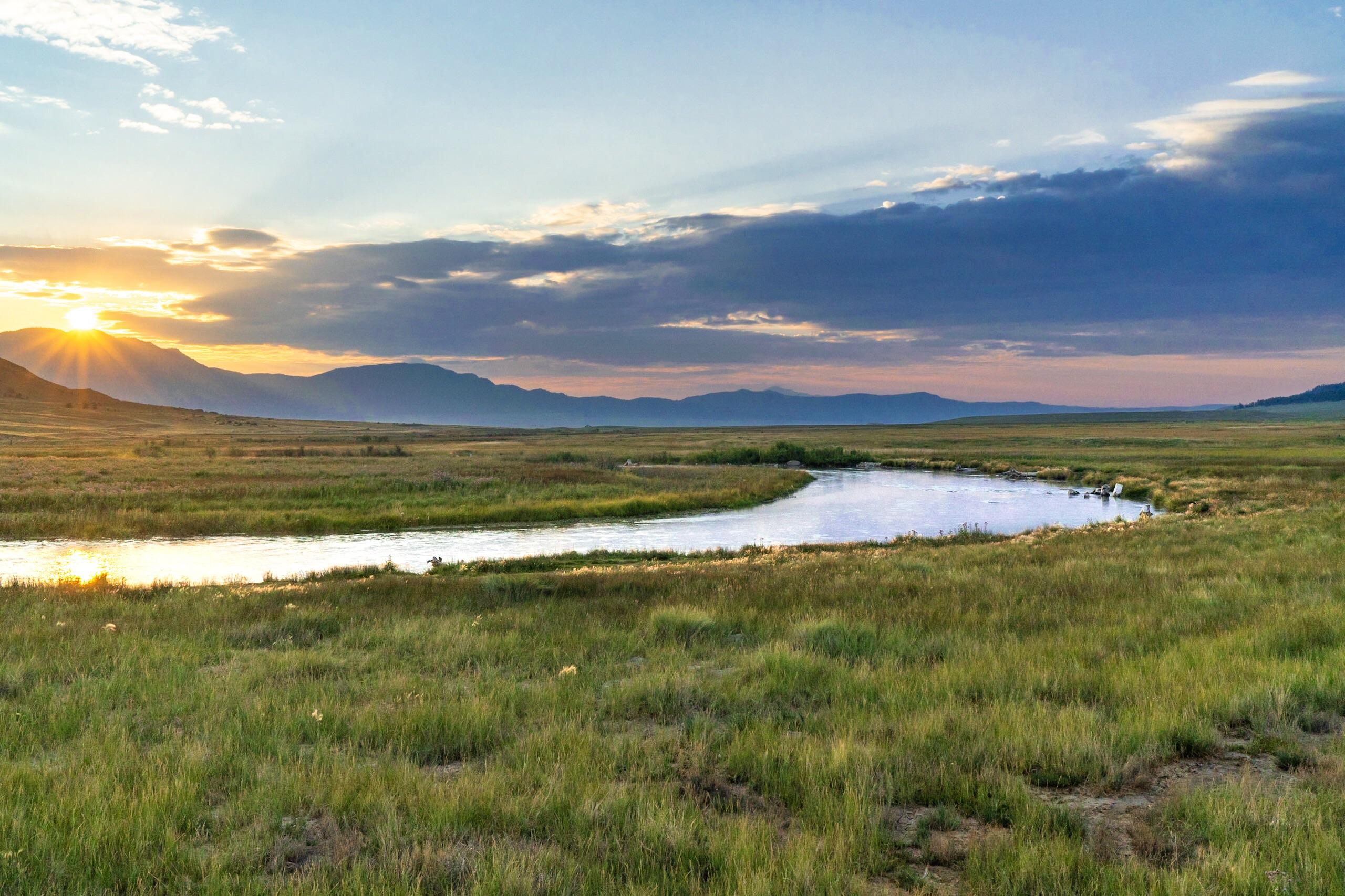 The Dream Stream near Buena Vista, Colorado [OC] [2560x1708] r/EarthPorn