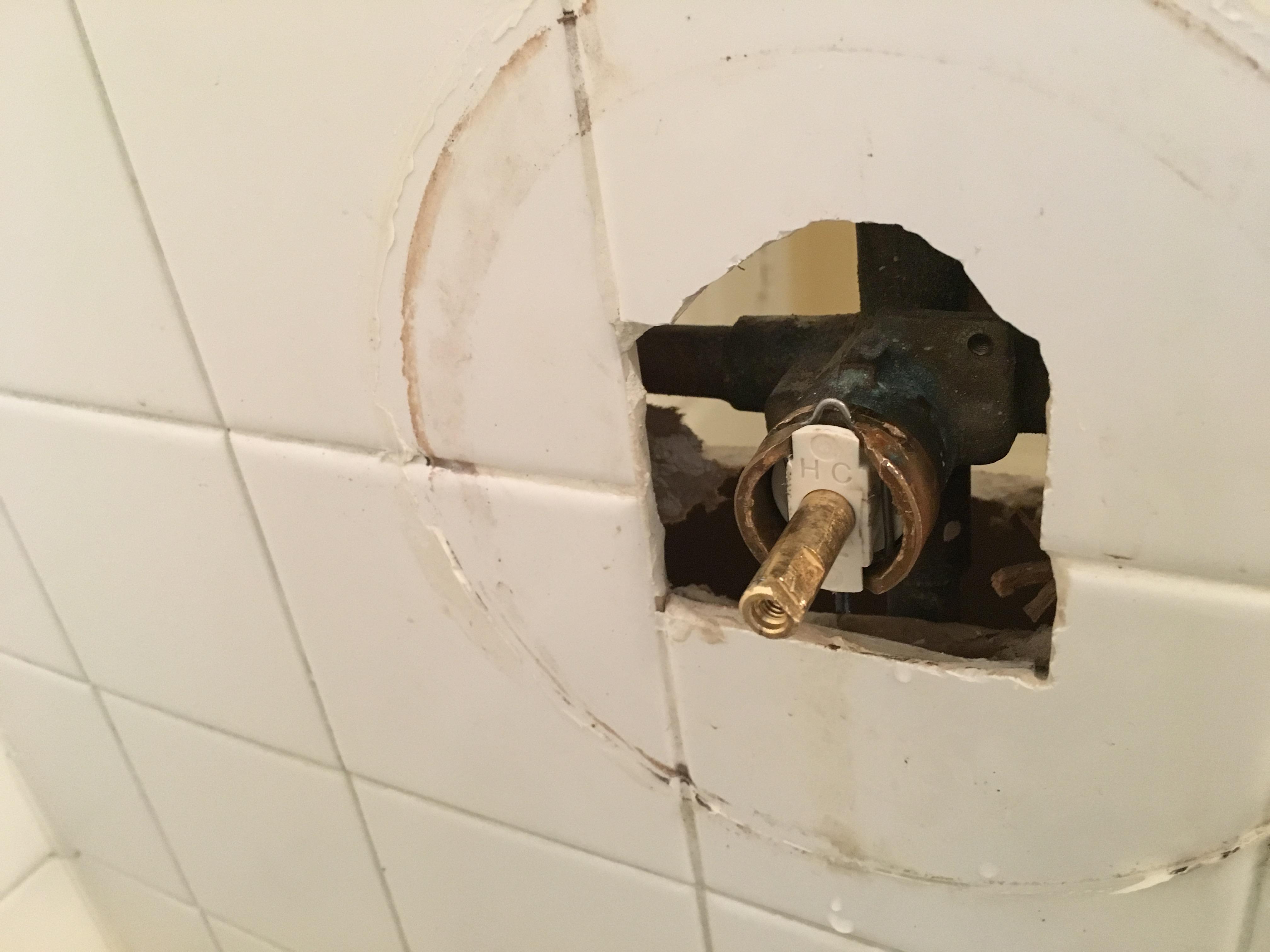 Leaking - Newly replaced moen 1222B cartridge, Help! : r/Plumbing