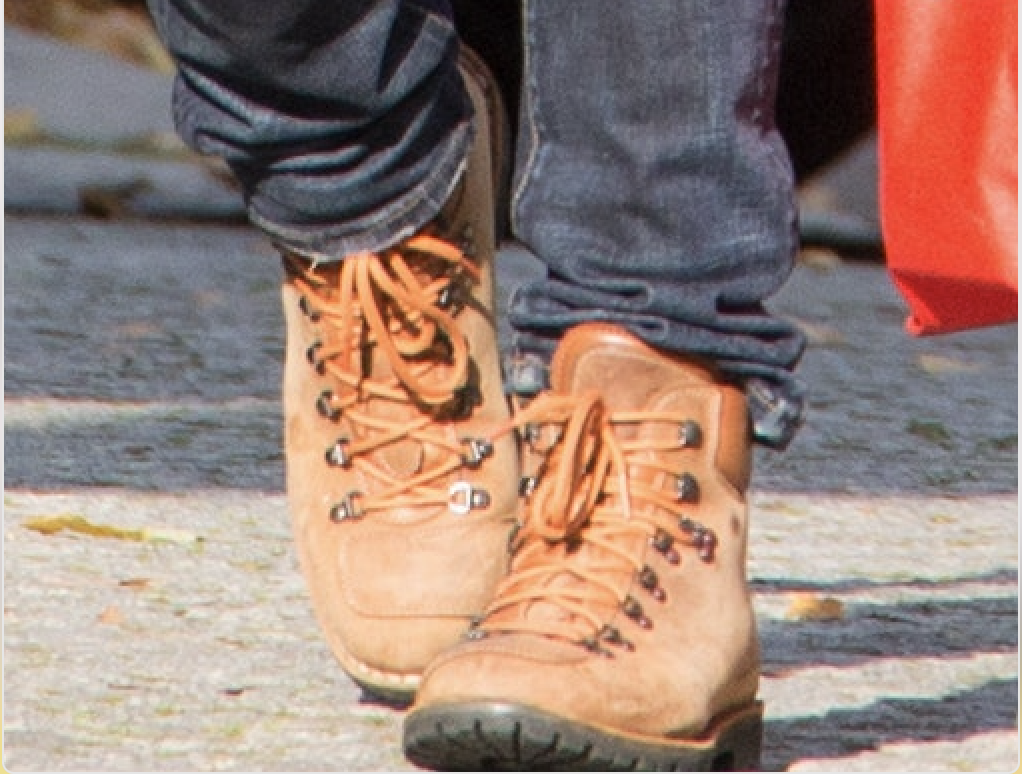 New rider, small hands, small gloves but my knuckles aren’t under the