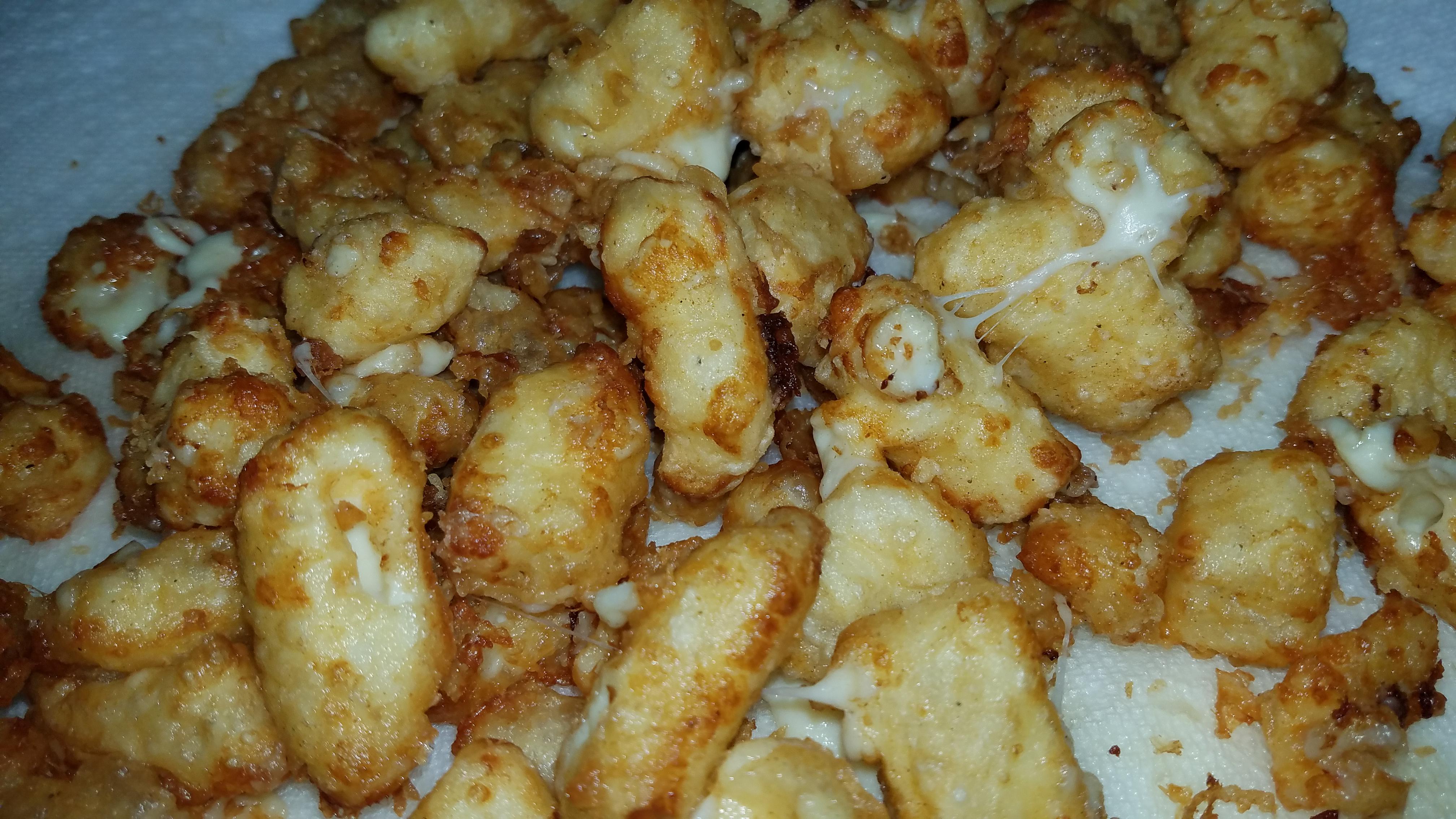 [Homemade] BeerBattered Cheese Curds r/food