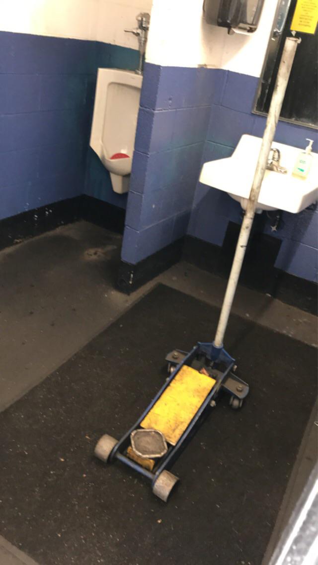 Caught someone jacking in the bathroom at work yesterday r