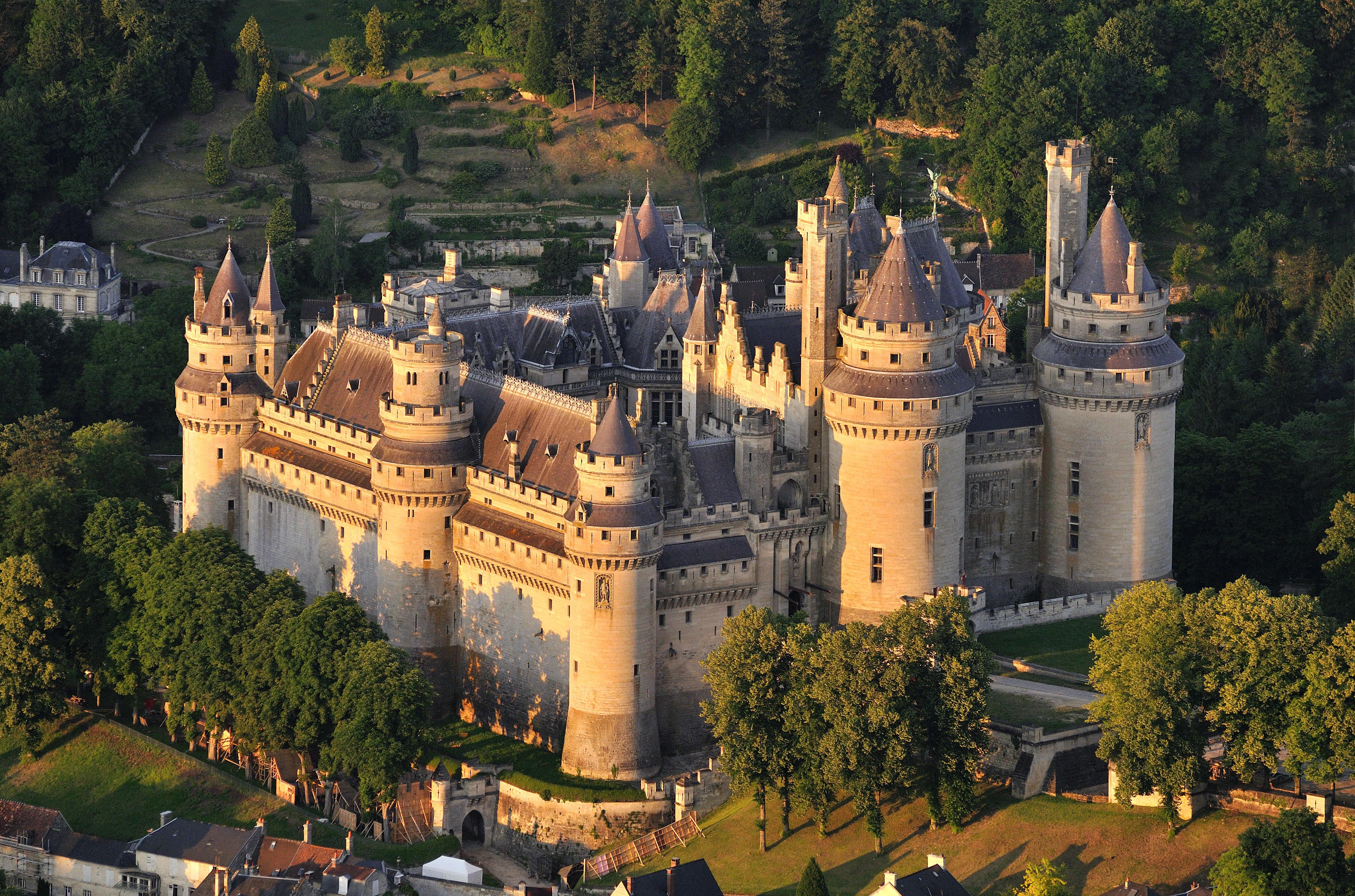 Château de Pierrefonds, Oise, France r/europe